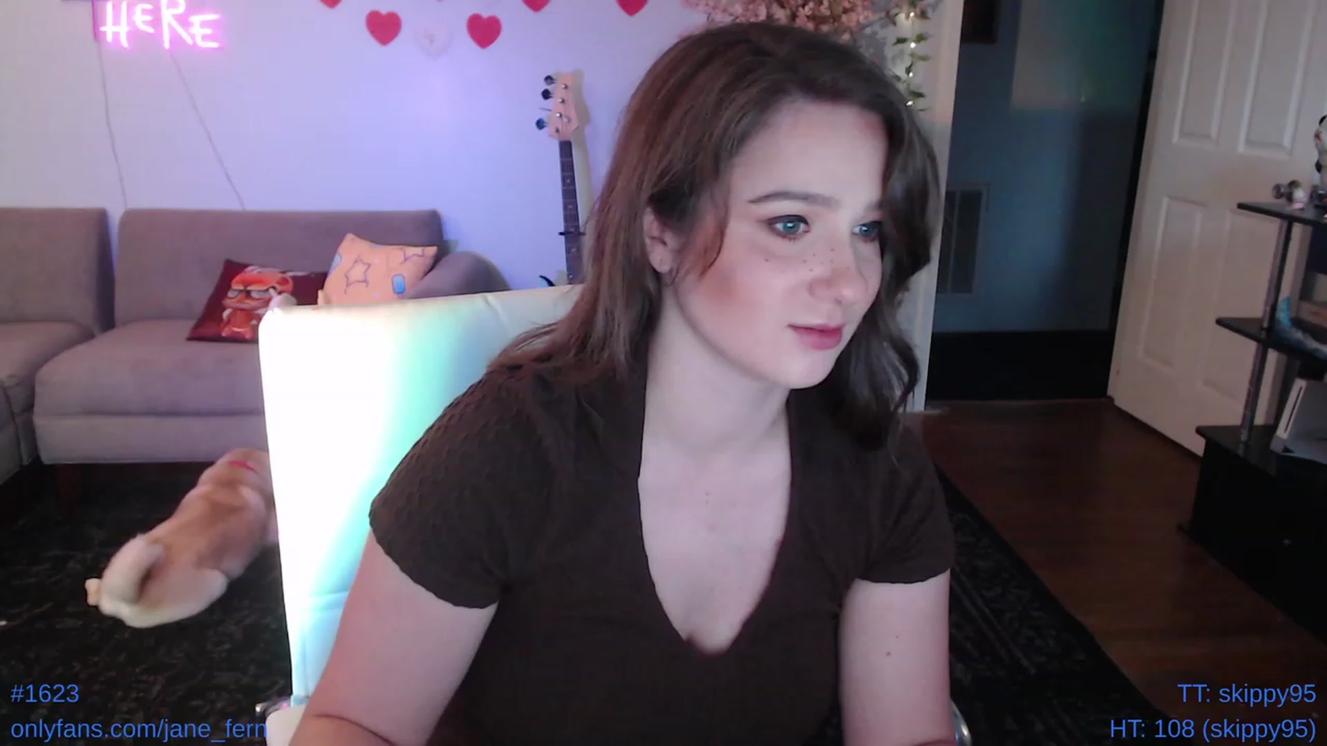Gallery image thumbnail from Jane_Fern's myfreecams stream on, 05/09/2023, 24:55 image 1 of 20