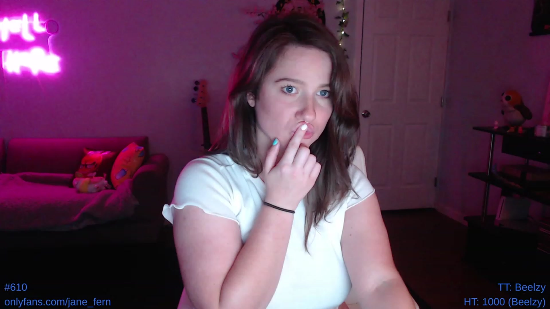 Gallery image thumbnail from Jane_Fern's myfreecams stream on, 05/13/2023, 06:36 image 3 of 20