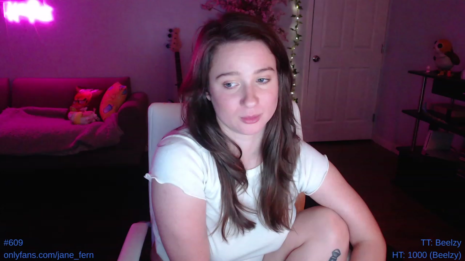 Gallery image thumbnail from Jane_Fern's myfreecams stream on, 05/13/2023, 06:36 image 17 of 20