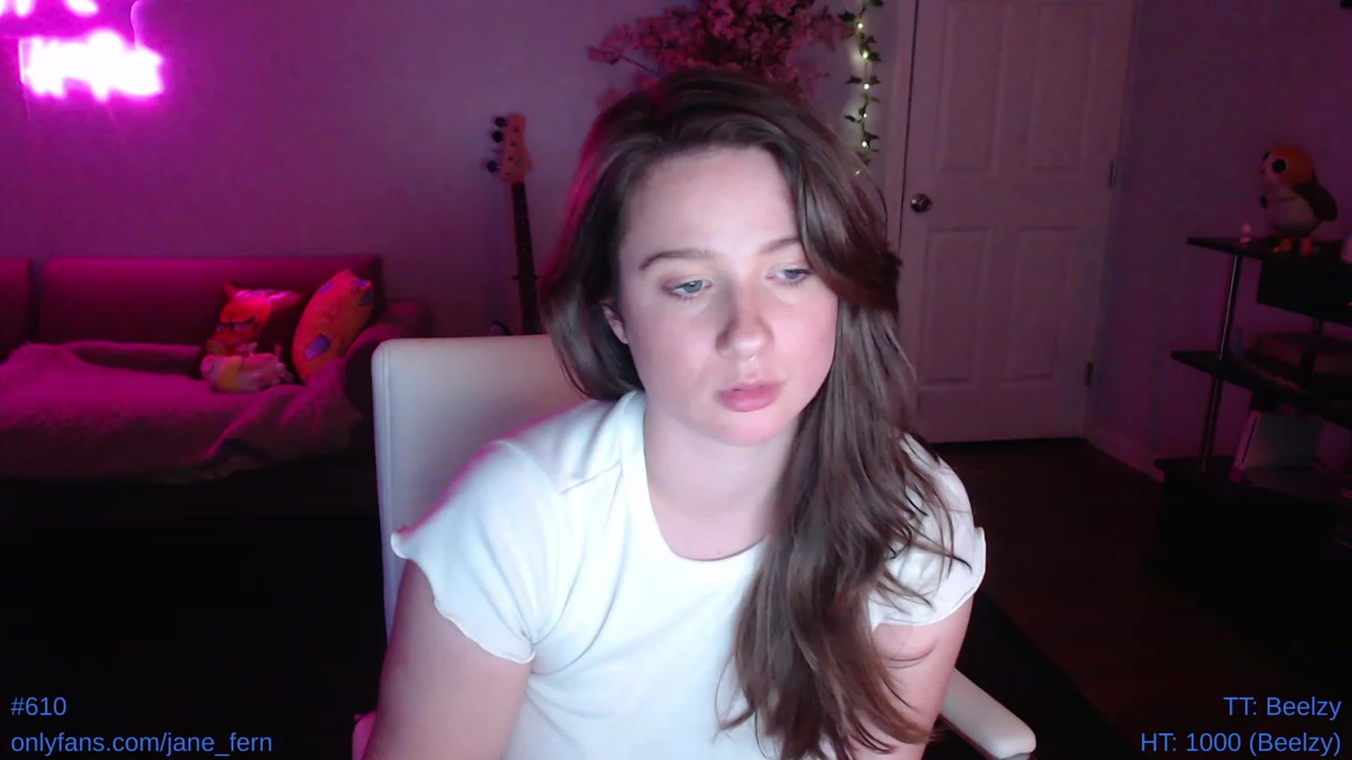 Gallery image thumbnail from Jane_Fern's myfreecams stream on, 05/13/2023, 06:36 image 7 of 20