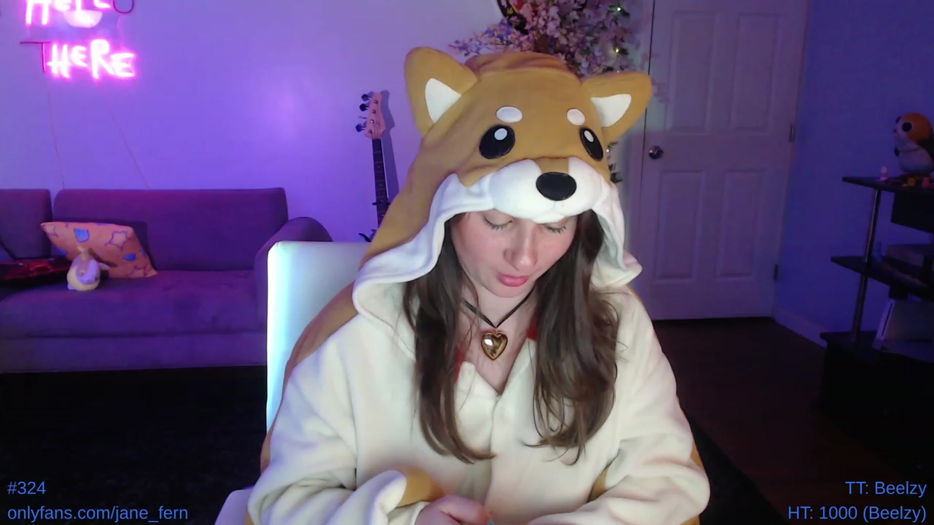Gallery image thumbnail from Jane_Fern's myfreecams stream on, 05/20/2023, 06:26 image 16 of 20