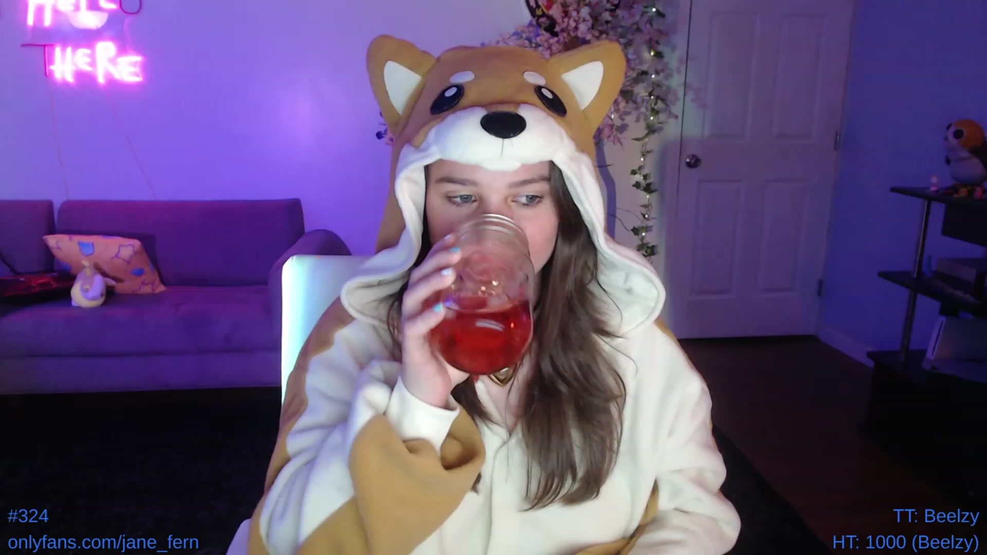 Gallery image thumbnail from Jane_Fern's myfreecams stream on, 05/20/2023, 06:26 image 17 of 20