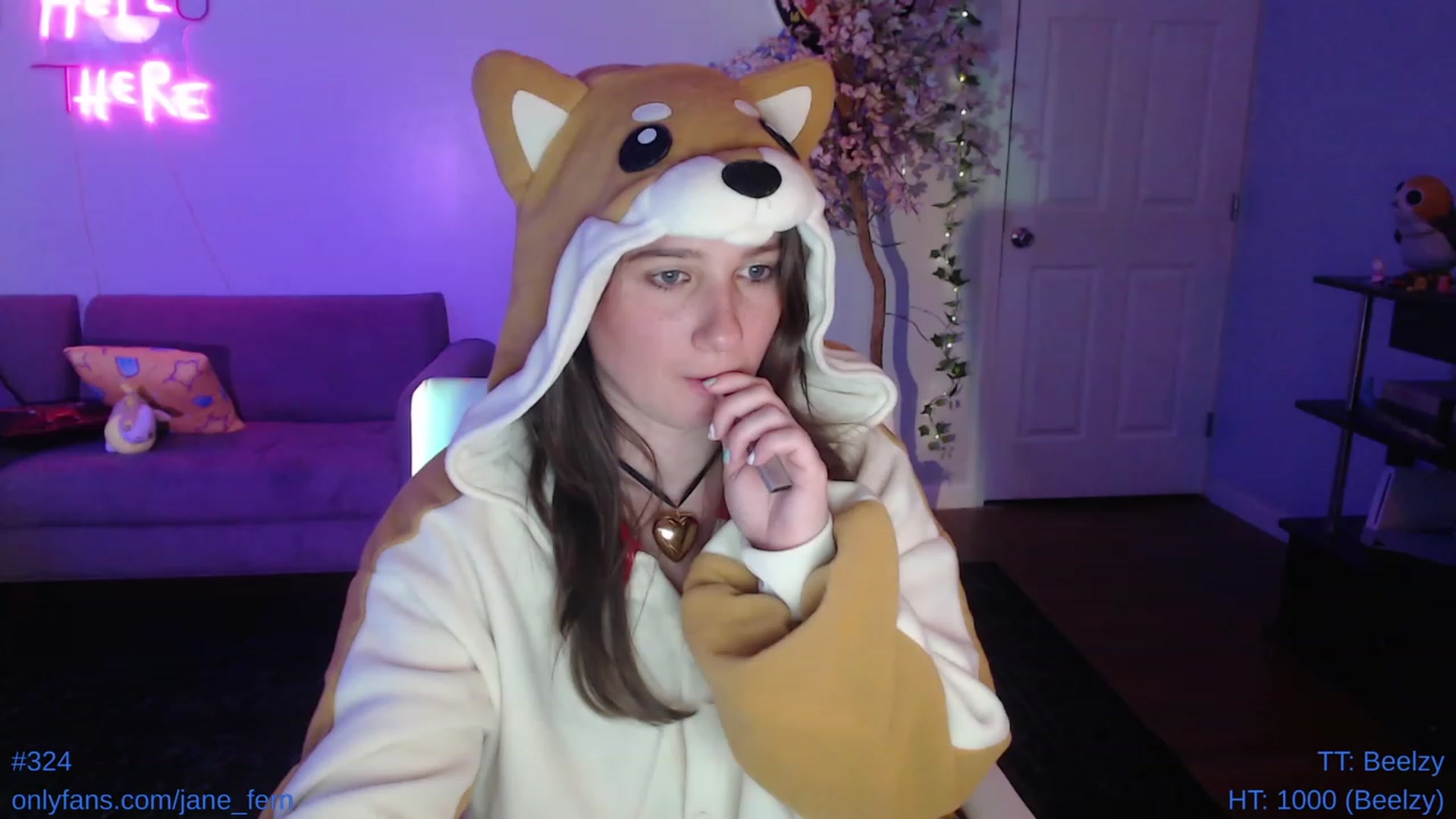 Gallery image thumbnail from Jane_Fern's myfreecams stream on, 05/20/2023, 06:26 image 15 of 20