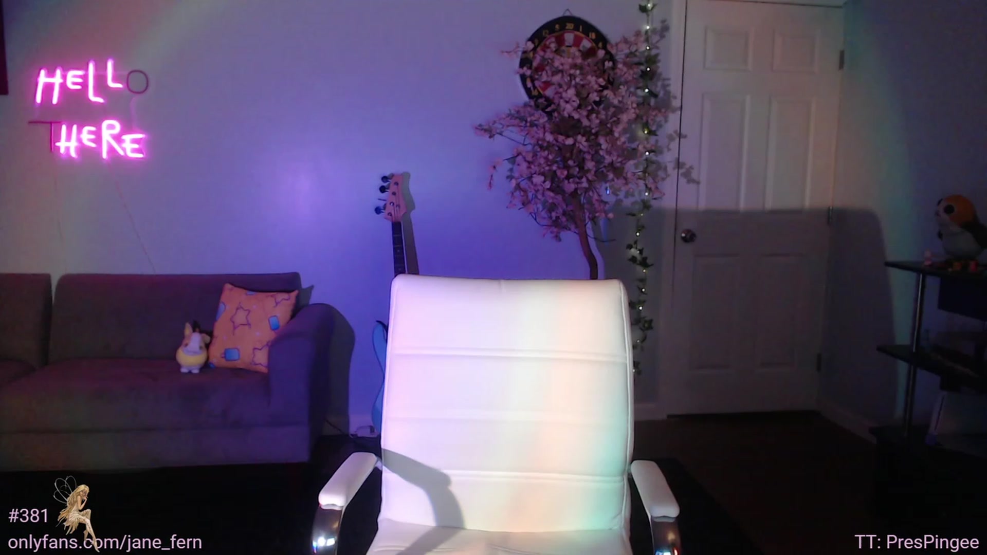 Gallery image thumbnail from Jane_Fern's myfreecams stream on, 05/23/2023, 02:39 image 8 of 20