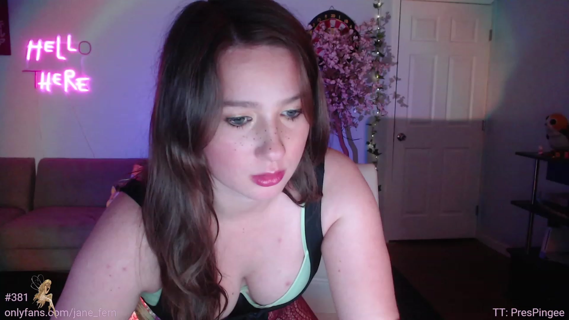 Gallery image thumbnail from Jane_Fern's myfreecams stream on, 05/23/2023, 02:39 image 4 of 20