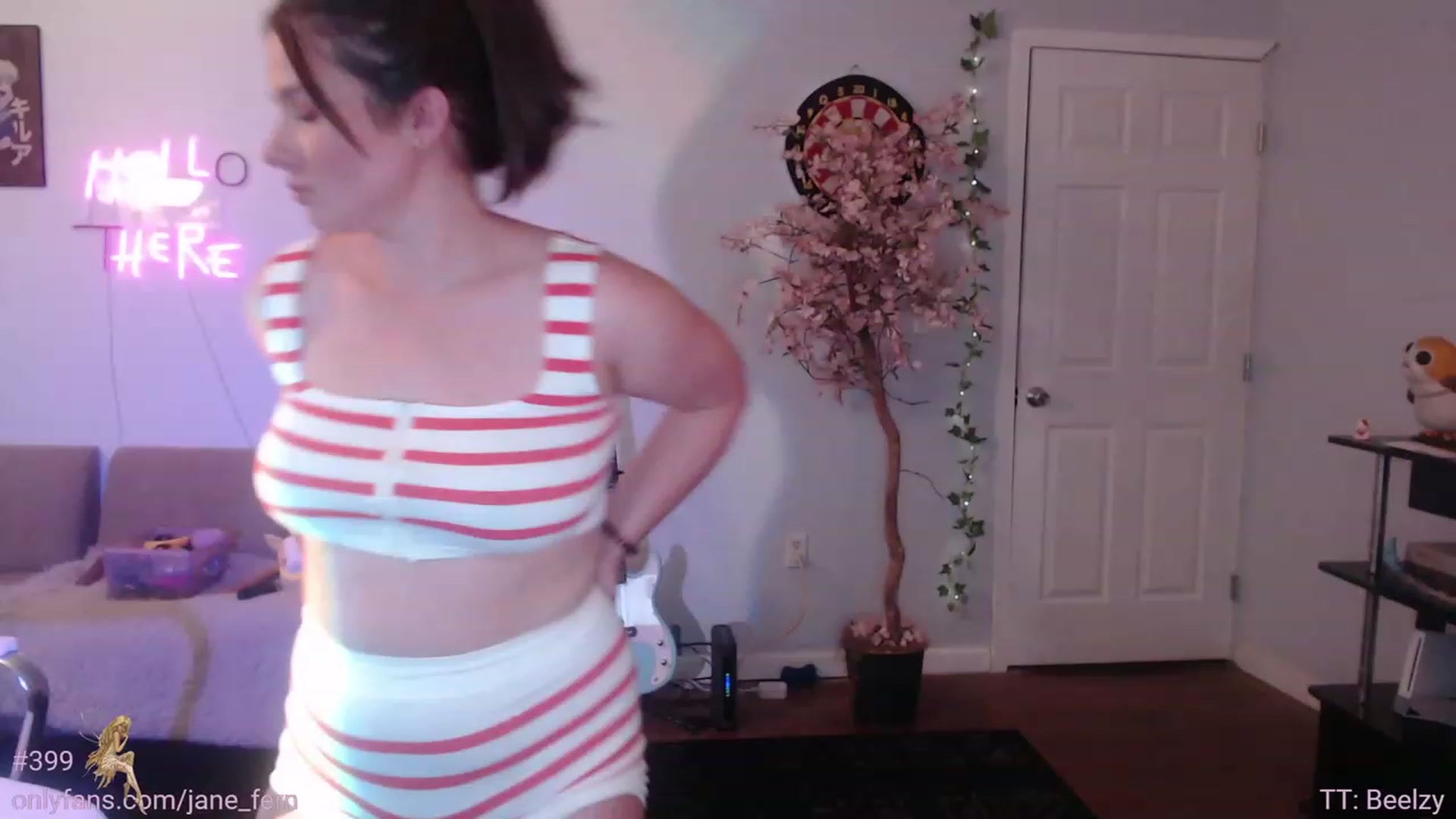 Gallery image thumbnail from Jane_Fern's myfreecams stream on, 05/26/2023, 04:24 image 12 of 20