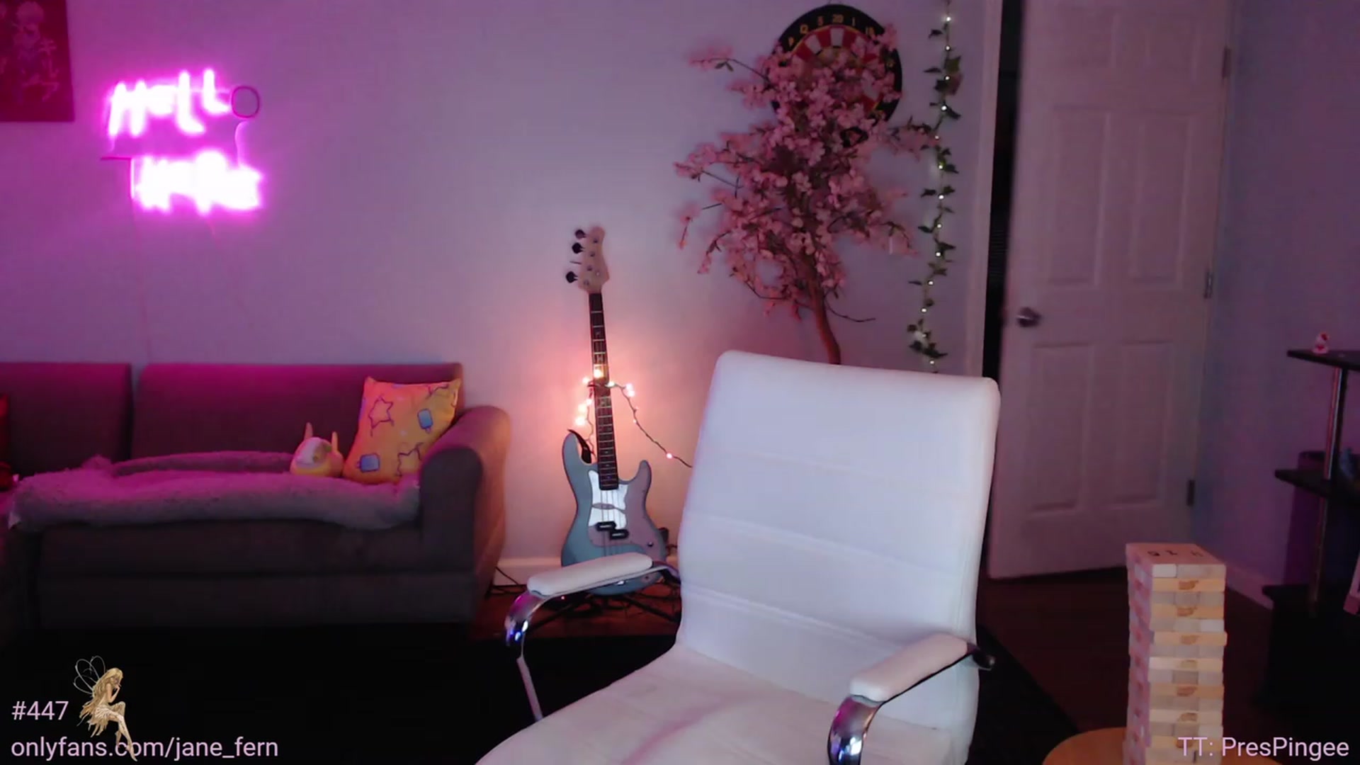Gallery image thumbnail from Jane_Fern's myfreecams stream on, 05/31/2023, 01:54 image 20 of 20
