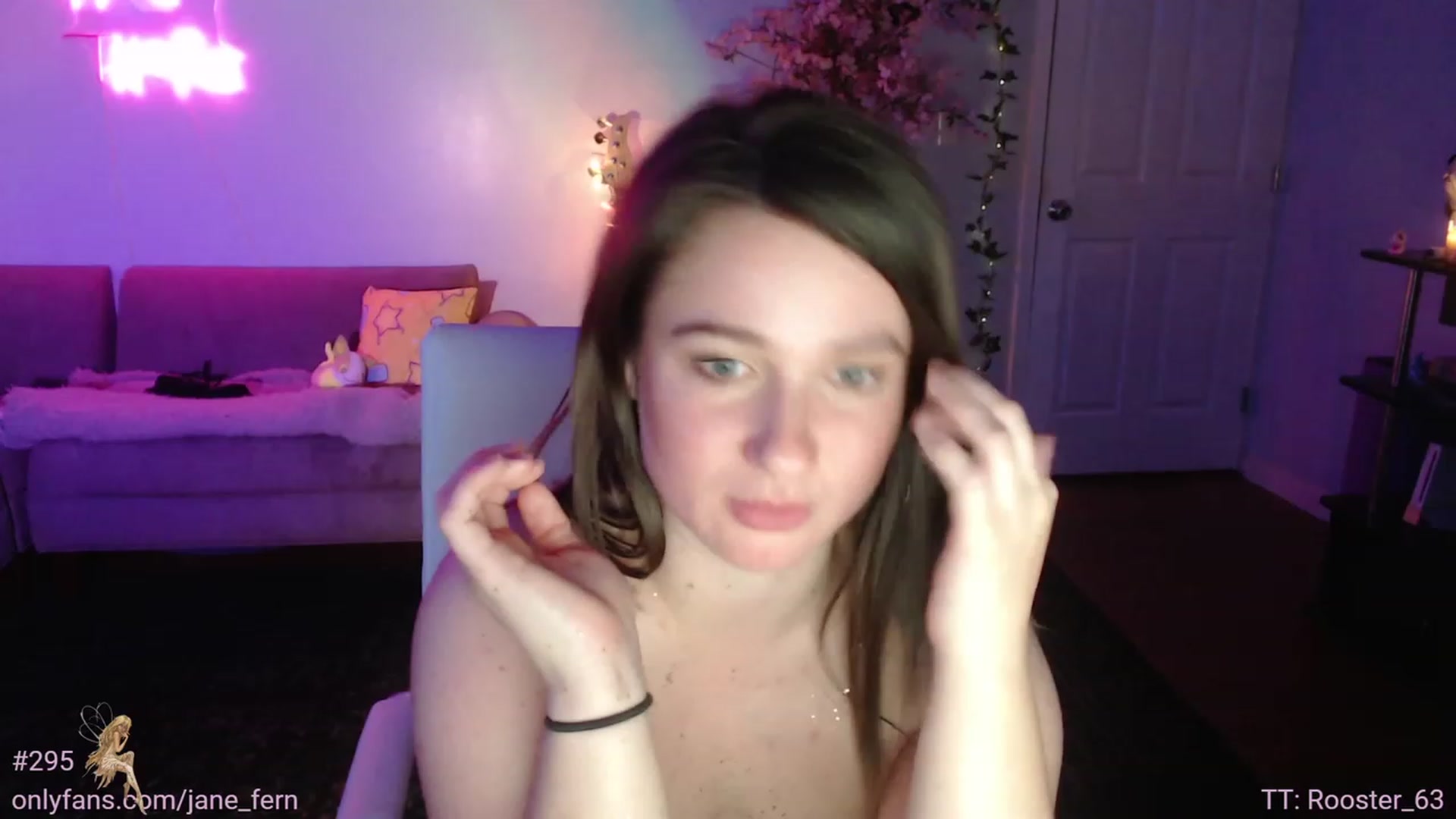 Gallery image thumbnail from Jane_Fern's myfreecams stream on, 06/01/2023, 05:35 image 18 of 20