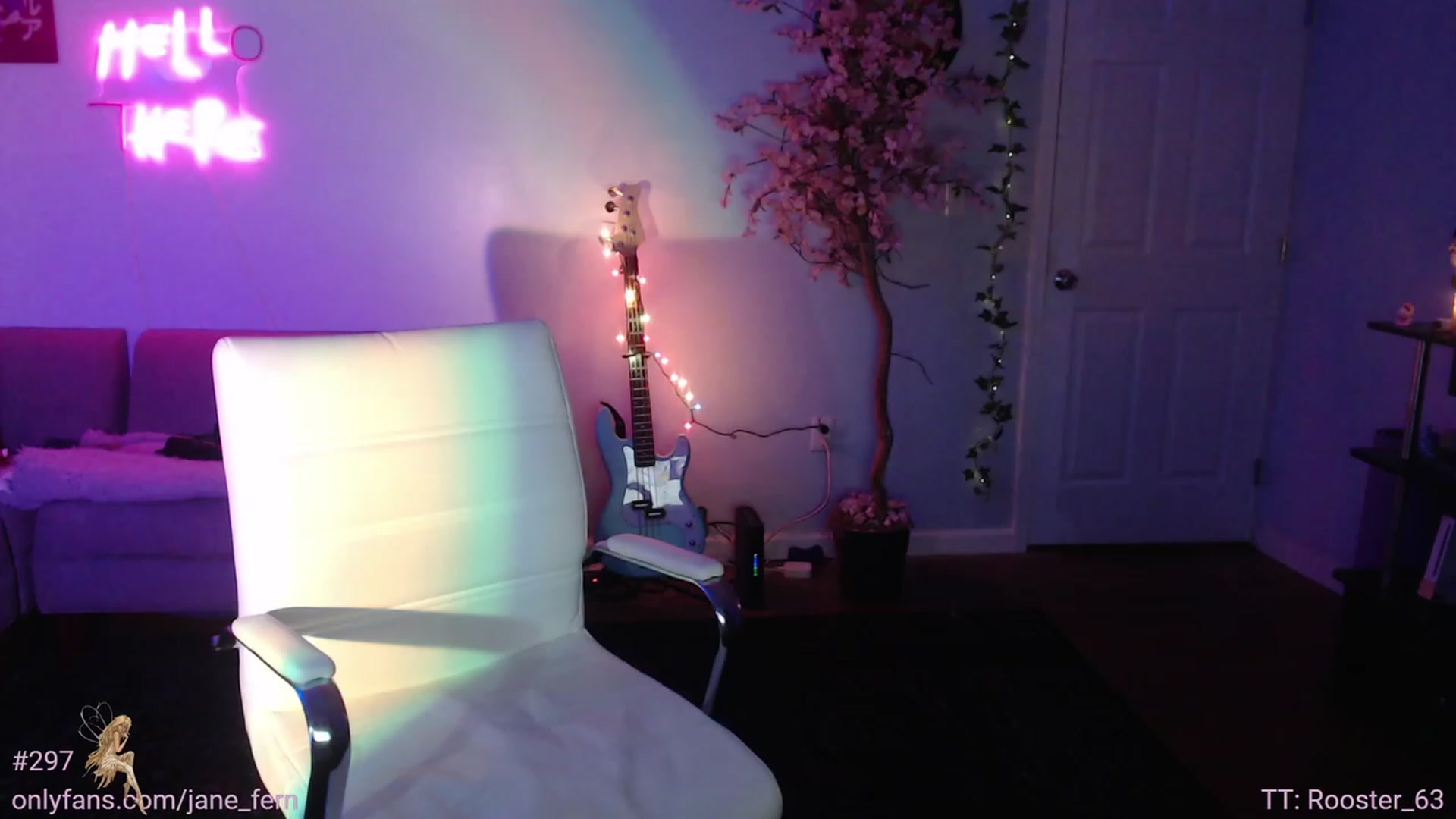 Gallery image thumbnail from Jane_Fern's myfreecams stream on, 06/01/2023, 05:35 image 4 of 20