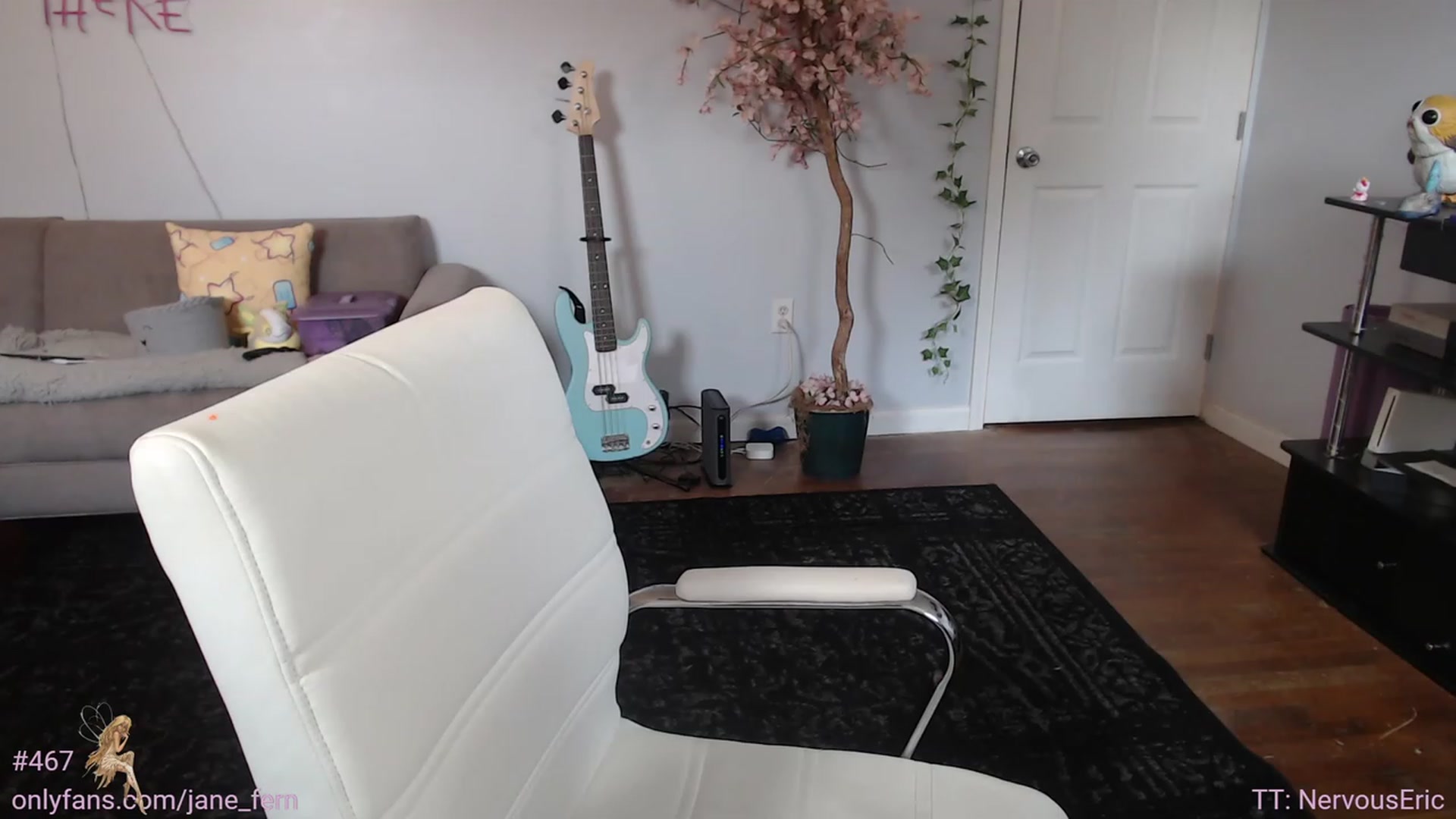 Gallery image thumbnail from Jane_Fern's myfreecams stream on, 06/08/2023, 22:41 image 18 of 20