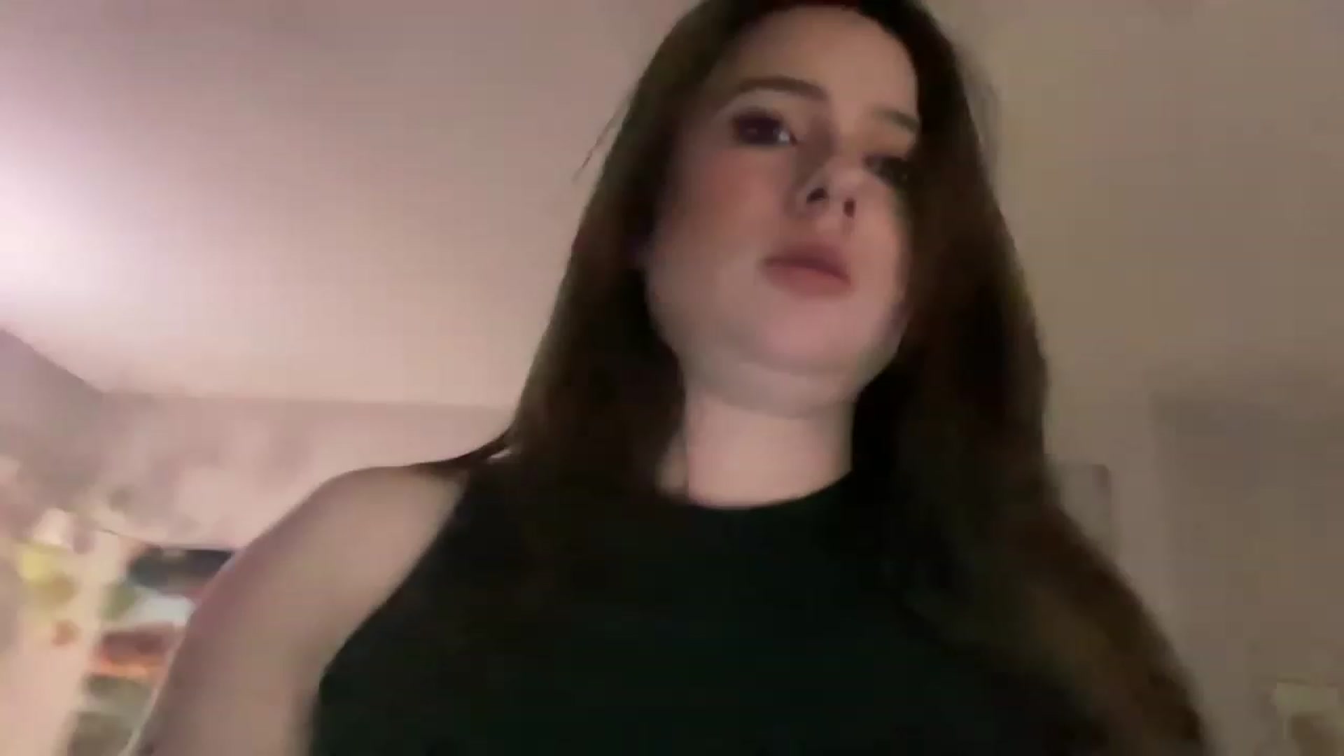 Gallery image thumbnail from Jane_Fern's myfreecams stream on, 06/14/2023, 05:23 image 10 of 20