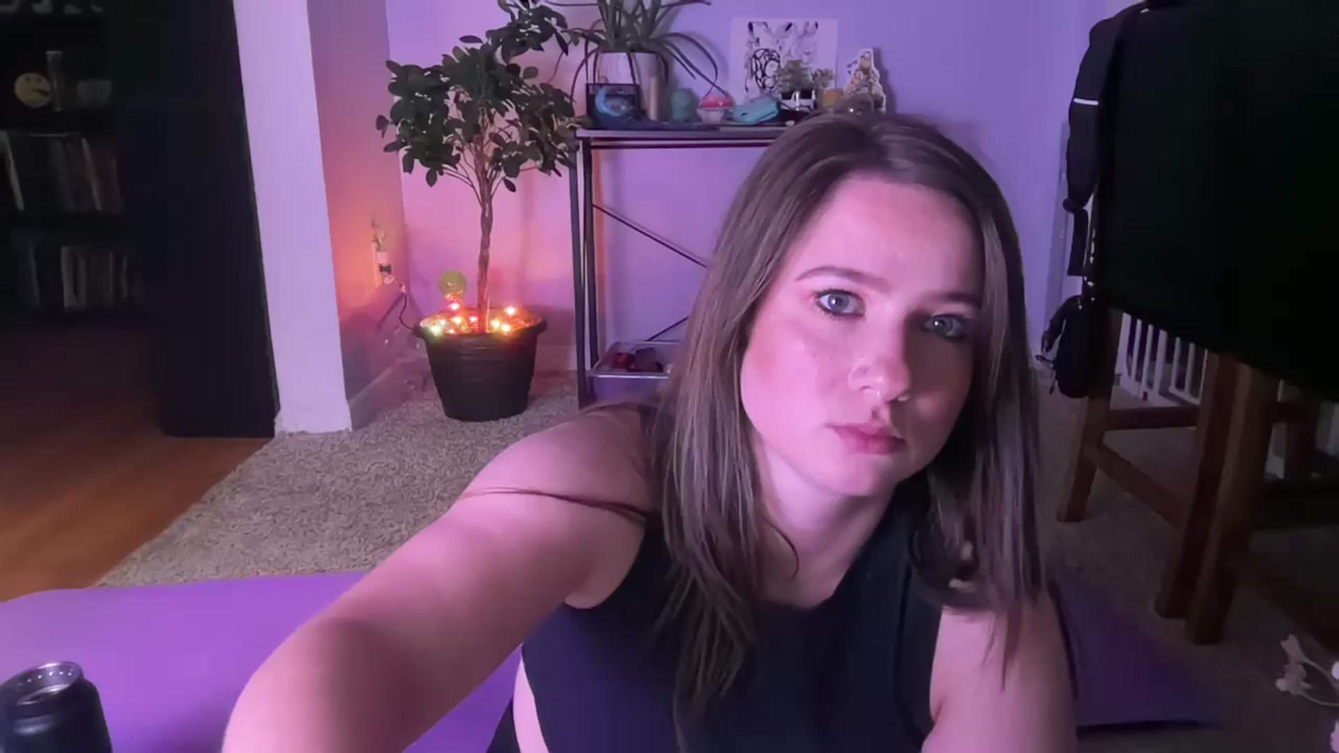 Gallery image thumbnail from Jane_Fern's myfreecams stream on, 06/14/2023, 05:23 image 5 of 20