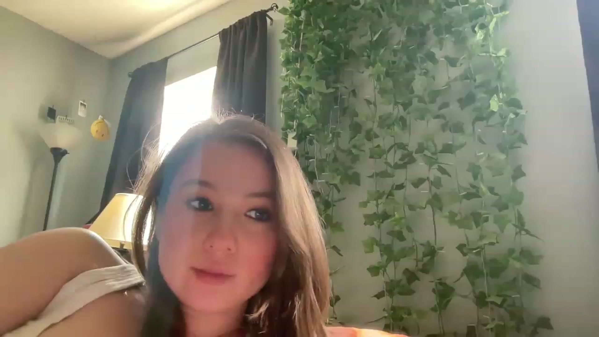 Gallery image thumbnail from Jane_Fern's myfreecams stream on, 06/16/2023, 19:46 image 8 of 20