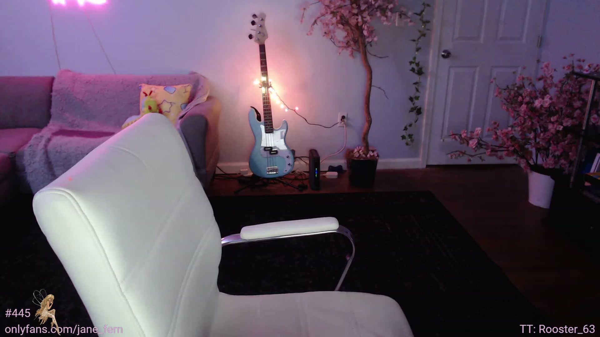 Gallery image thumbnail from Jane_Fern's myfreecams stream on, 06/30/2023, 03:33 image 4 of 20
