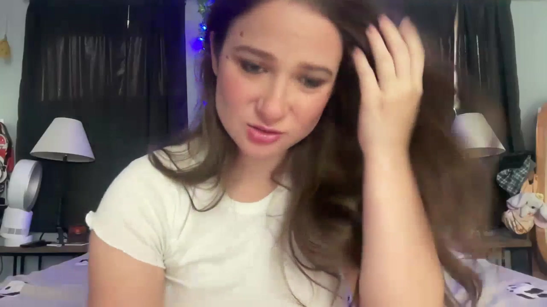 Gallery image thumbnail from Jane_Fern's myfreecams stream on, 07/03/2023, 23:28 image 8 of 20