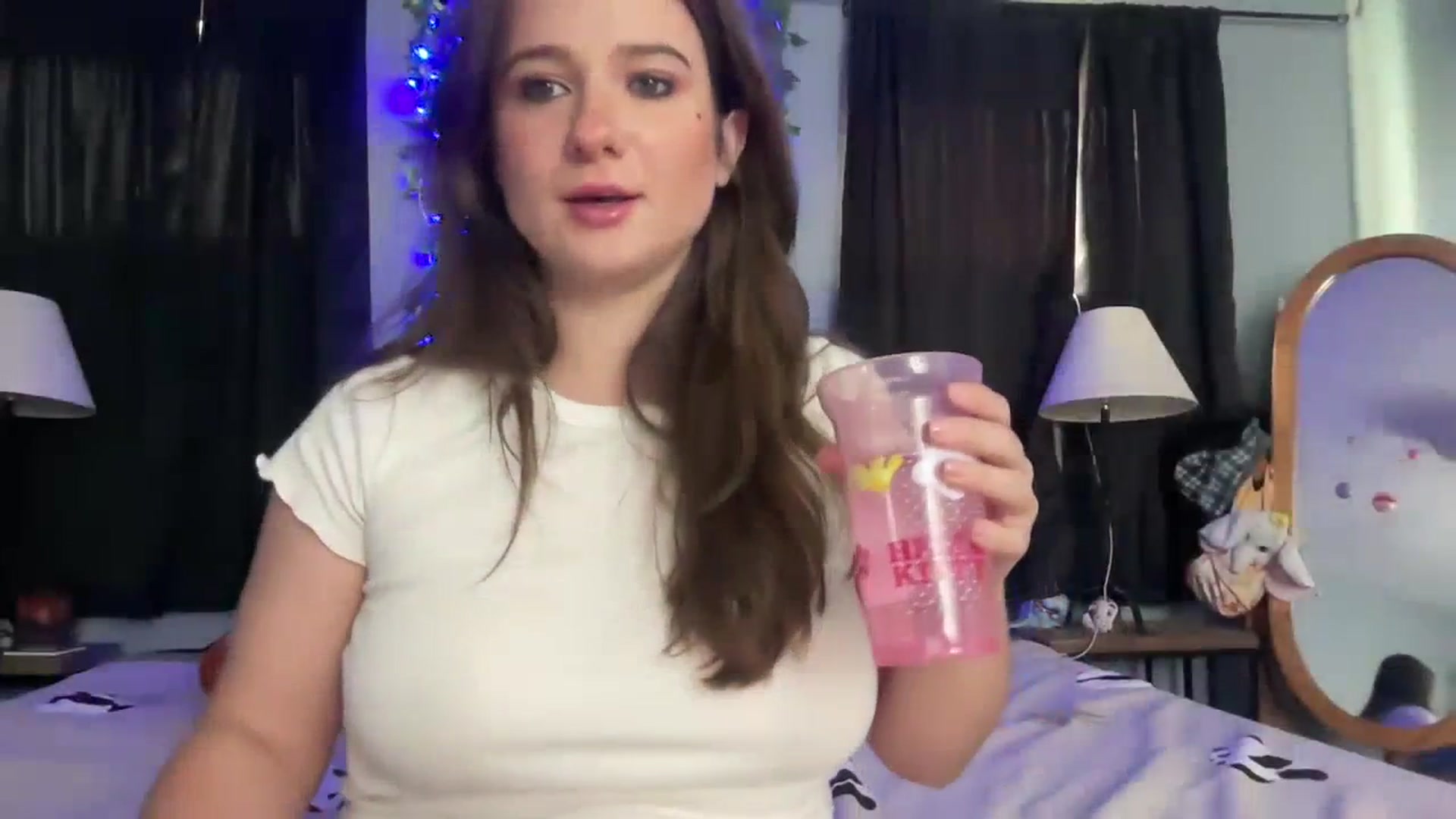 Gallery image thumbnail from Jane_Fern's myfreecams stream on, 07/03/2023, 23:28 image 12 of 20