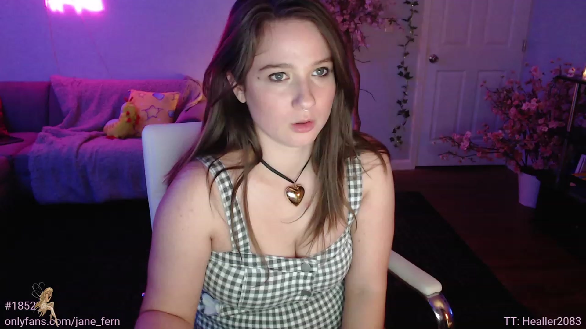 Gallery image thumbnail from Jane_Fern's myfreecams stream on, 07/06/2023, 05:33 image 1 of 20