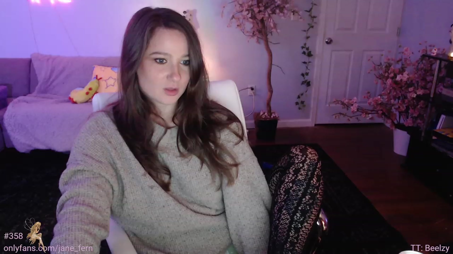 Gallery image thumbnail from Jane_Fern's myfreecams stream on, 07/18/2023, 02:59 image 14 of 20