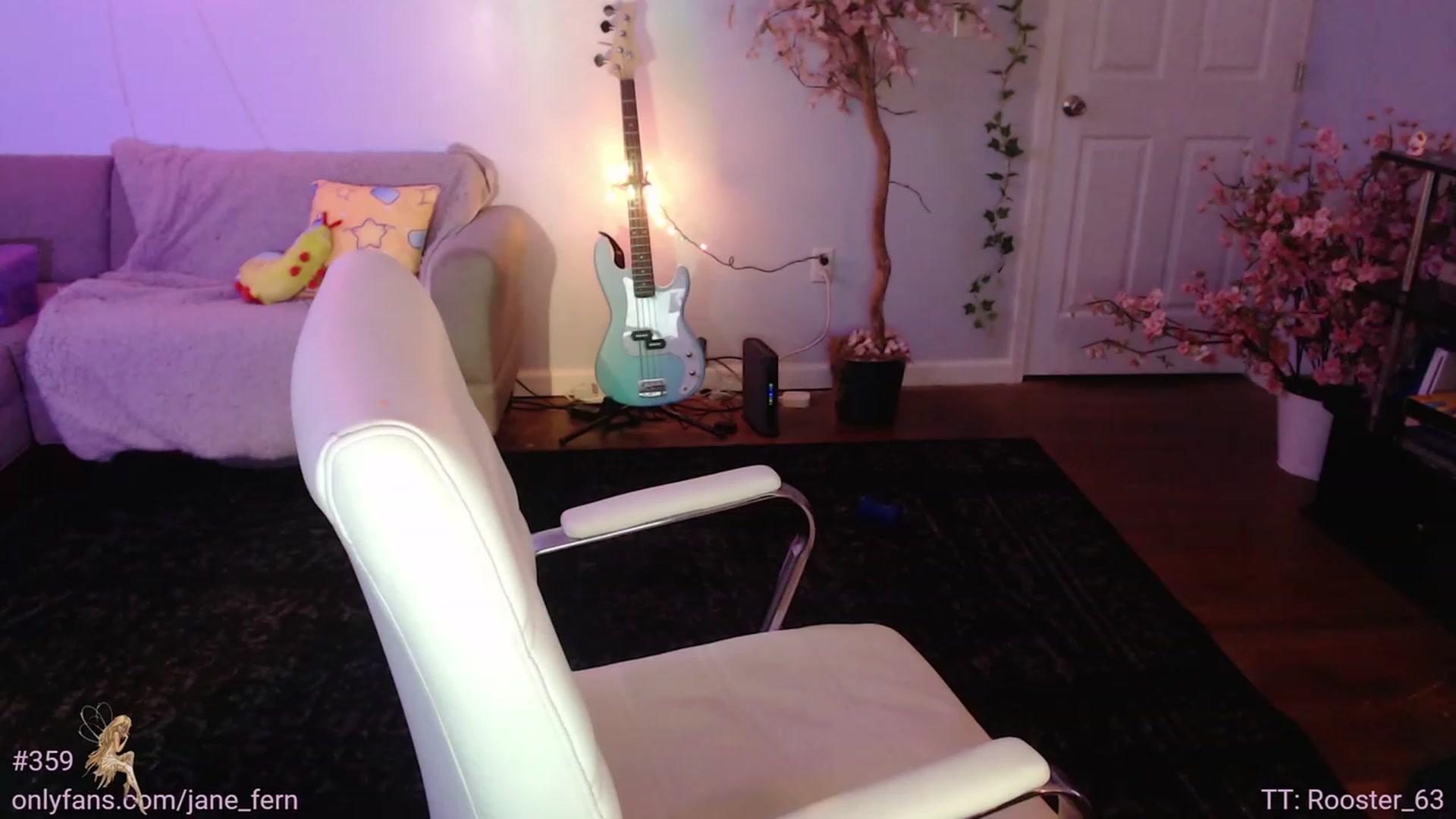Gallery image thumbnail from Jane_Fern's myfreecams stream on, 07/18/2023, 02:59 image 9 of 20