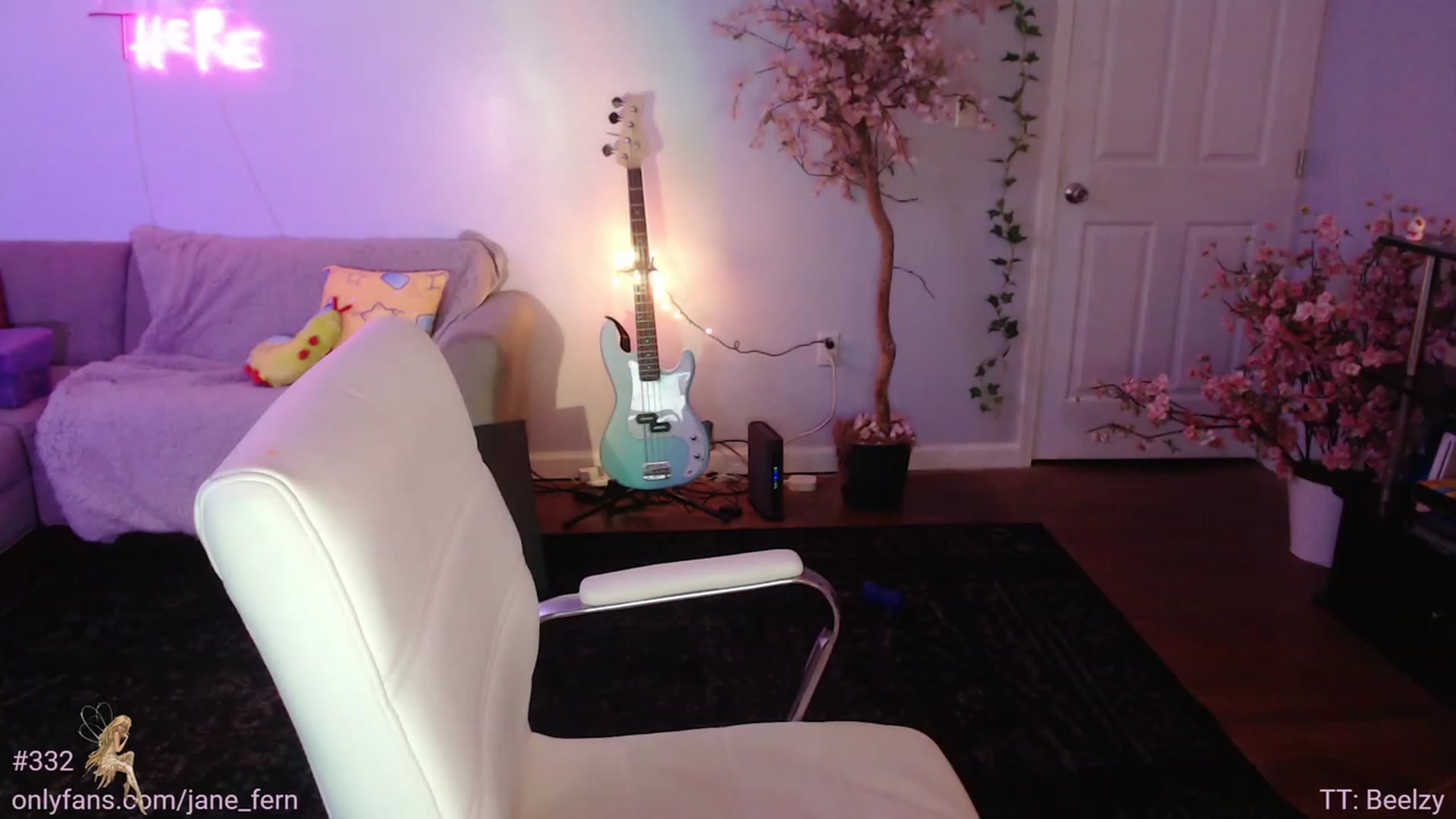 Gallery image thumbnail from Jane_Fern's myfreecams stream on, 07/18/2023, 04:19 image 13 of 20