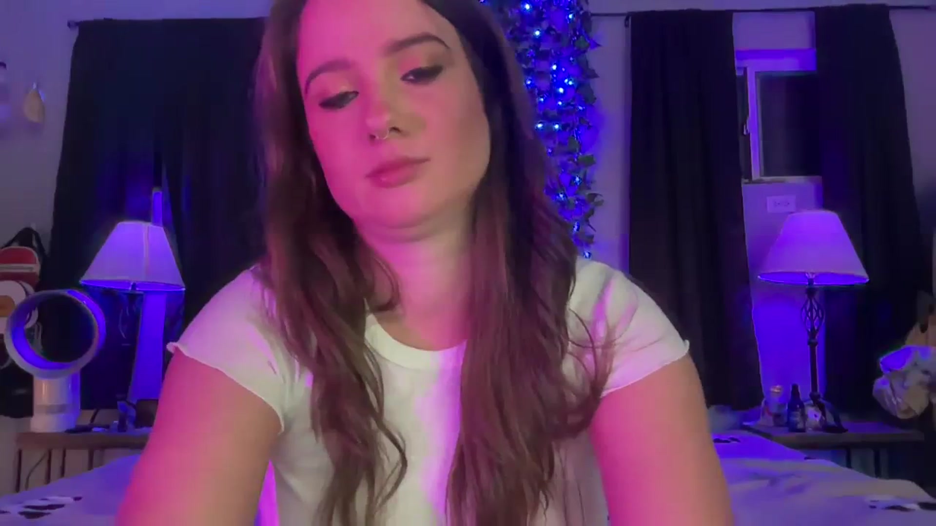 Gallery image thumbnail from Jane_Fern's myfreecams stream on, 07/22/2023, 02:46 image 17 of 20