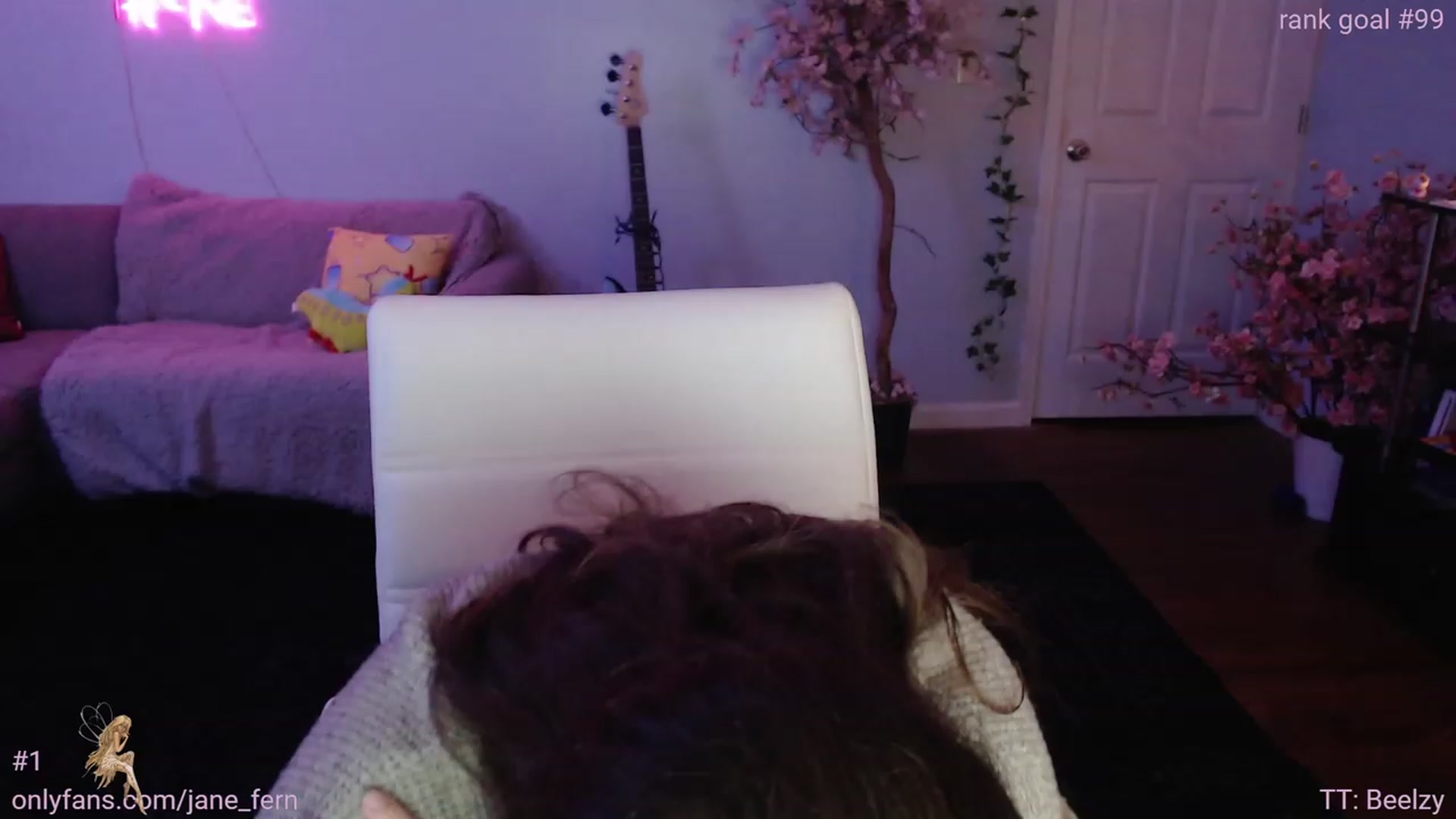 Gallery image thumbnail from Jane_Fern's myfreecams stream on, 08/01/2023, 08:29 image 1 of 20