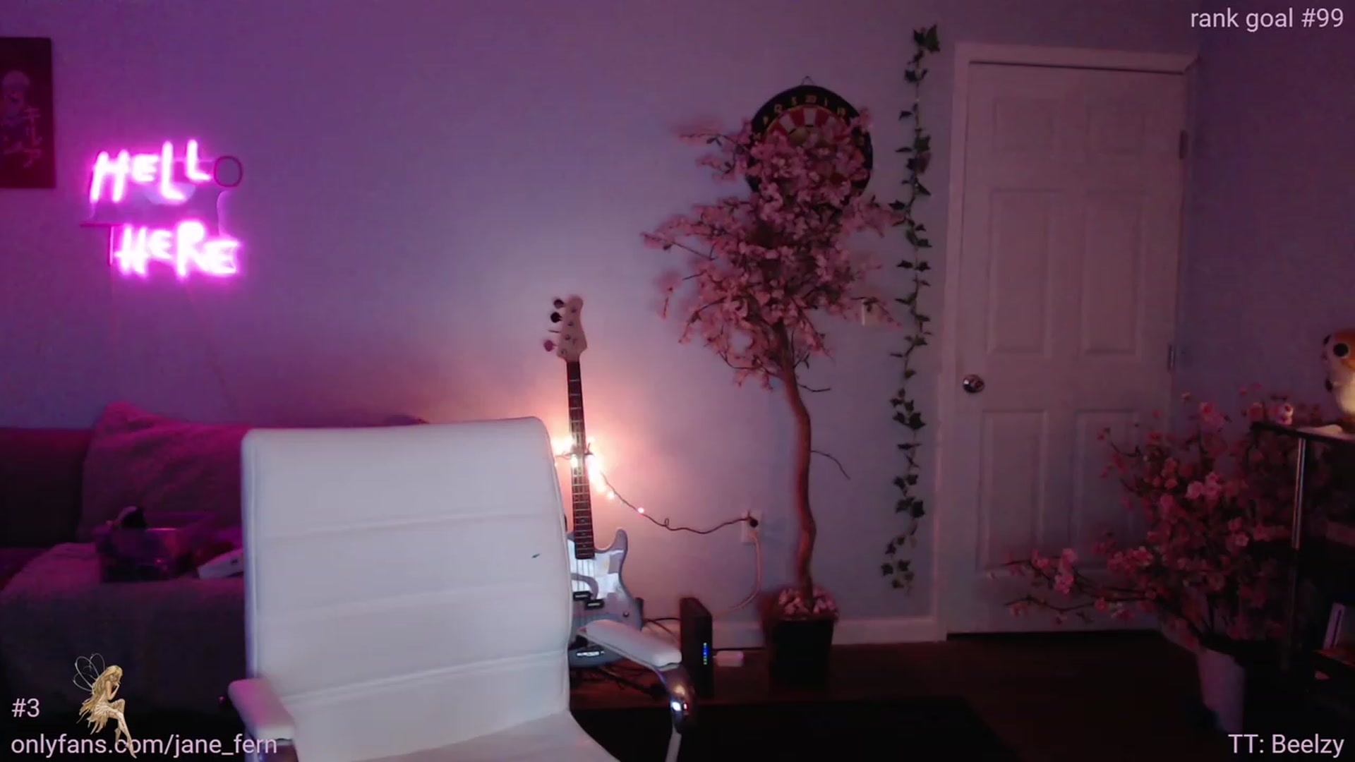 Gallery image thumbnail from Jane_Fern's myfreecams stream on, 08/01/2023, 10:03 image 5 of 20