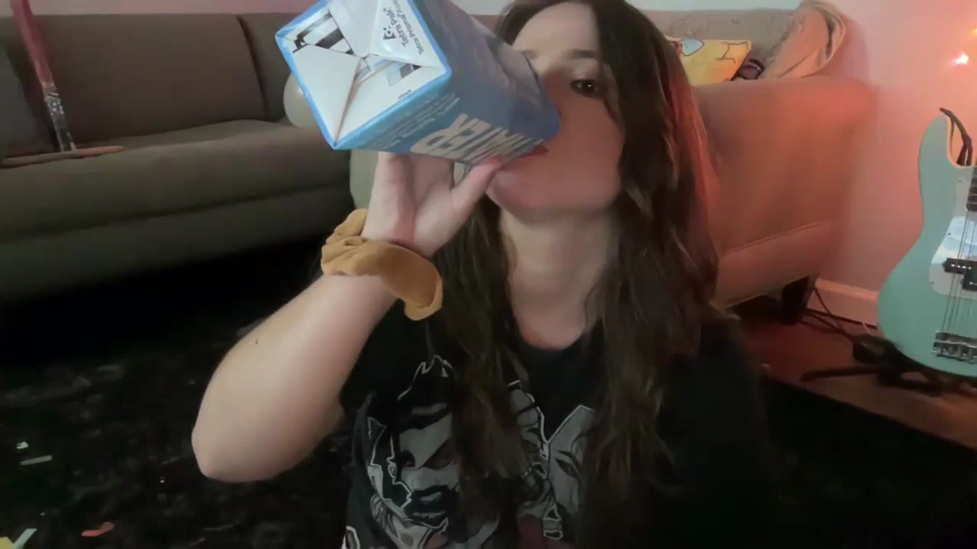 Gallery image thumbnail from Jane_Fern's myfreecams stream on, 08/03/2023, 07:13 image 17 of 20