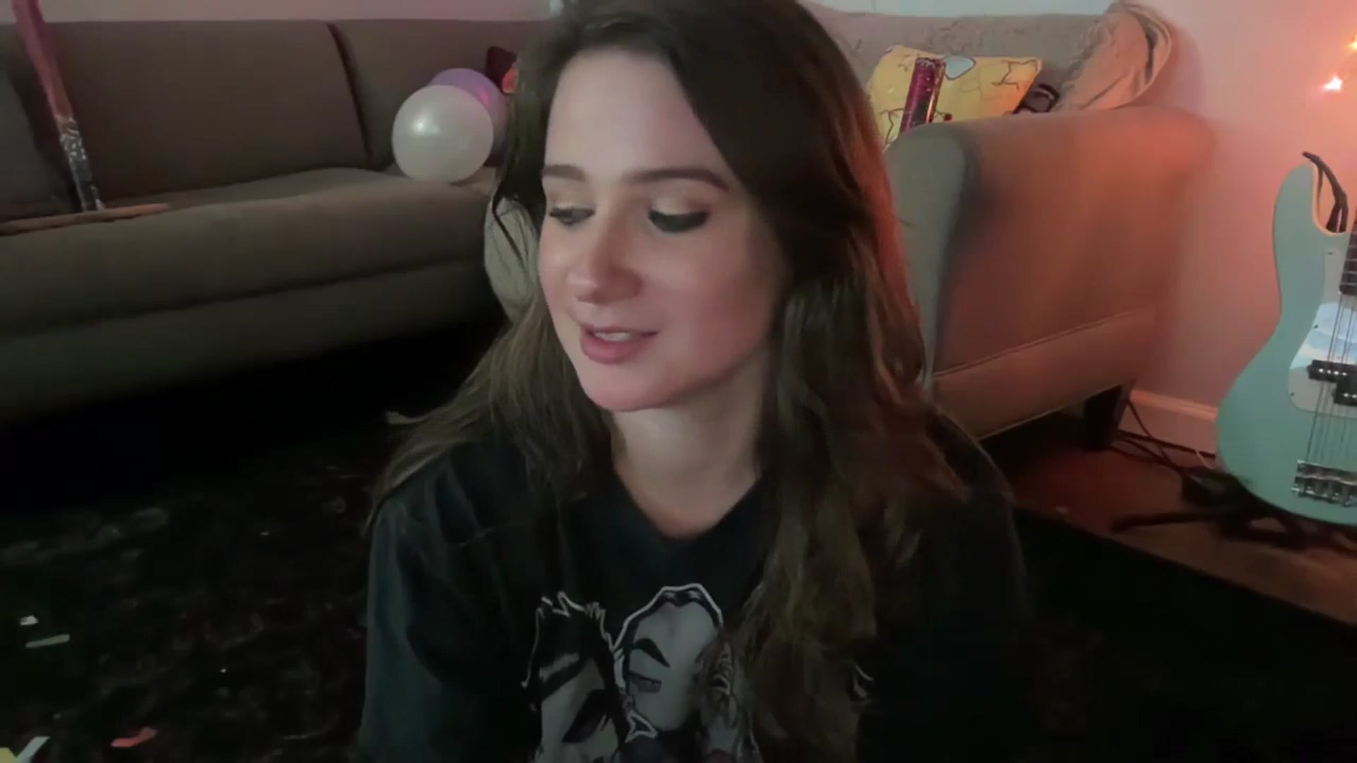 Gallery image thumbnail from Jane_Fern's myfreecams stream on, 08/03/2023, 07:13 image 2 of 20