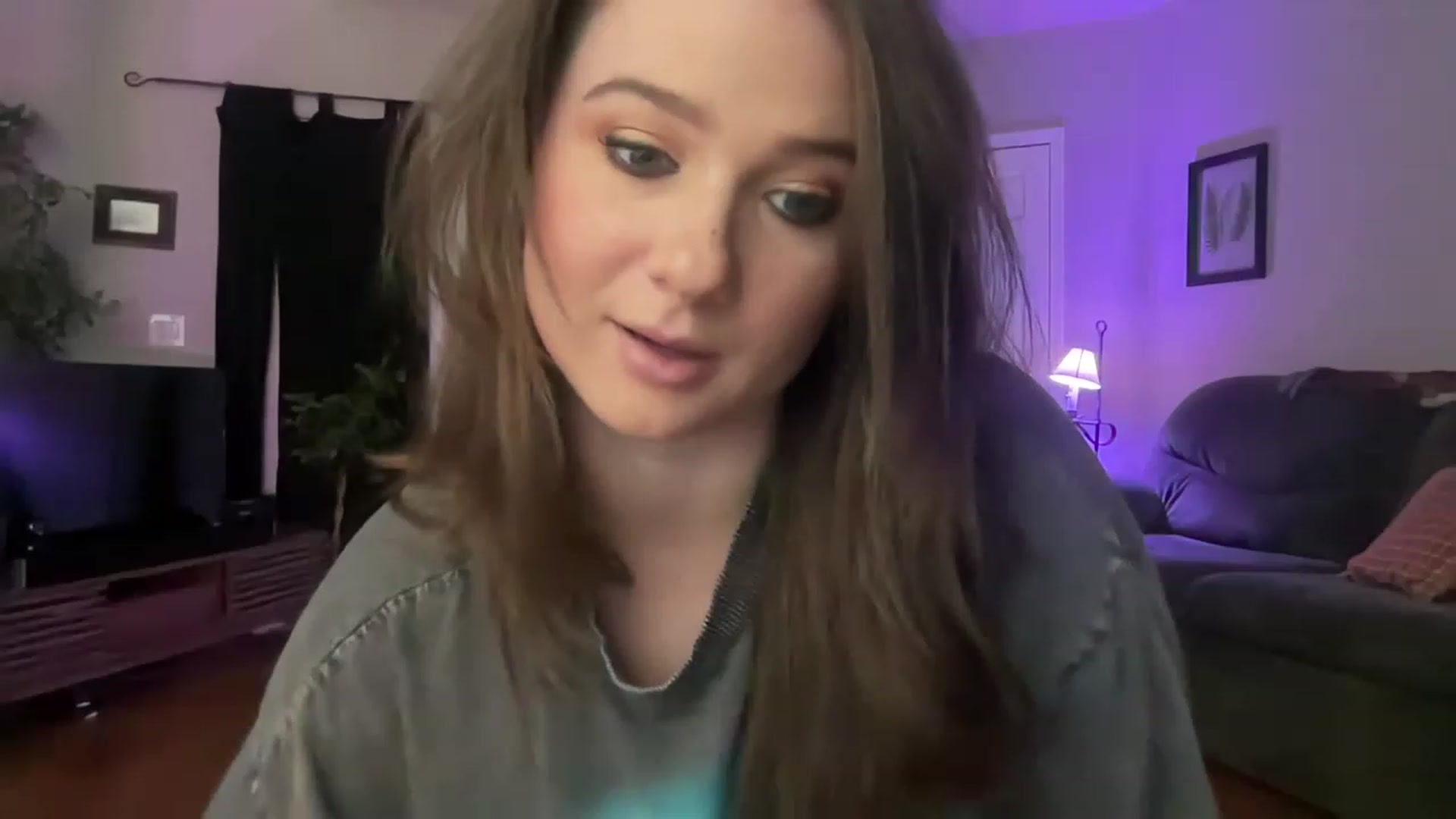 Gallery image thumbnail from Jane_Fern's myfreecams stream on, 08/04/2023, 04:01 image 7 of 20