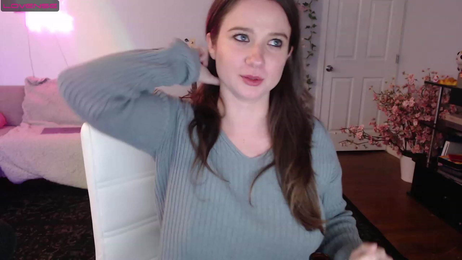 Gallery image thumbnail from Jane_Fern's myfreecams stream on, 08/10/2023, 04:29 image 9 of 20