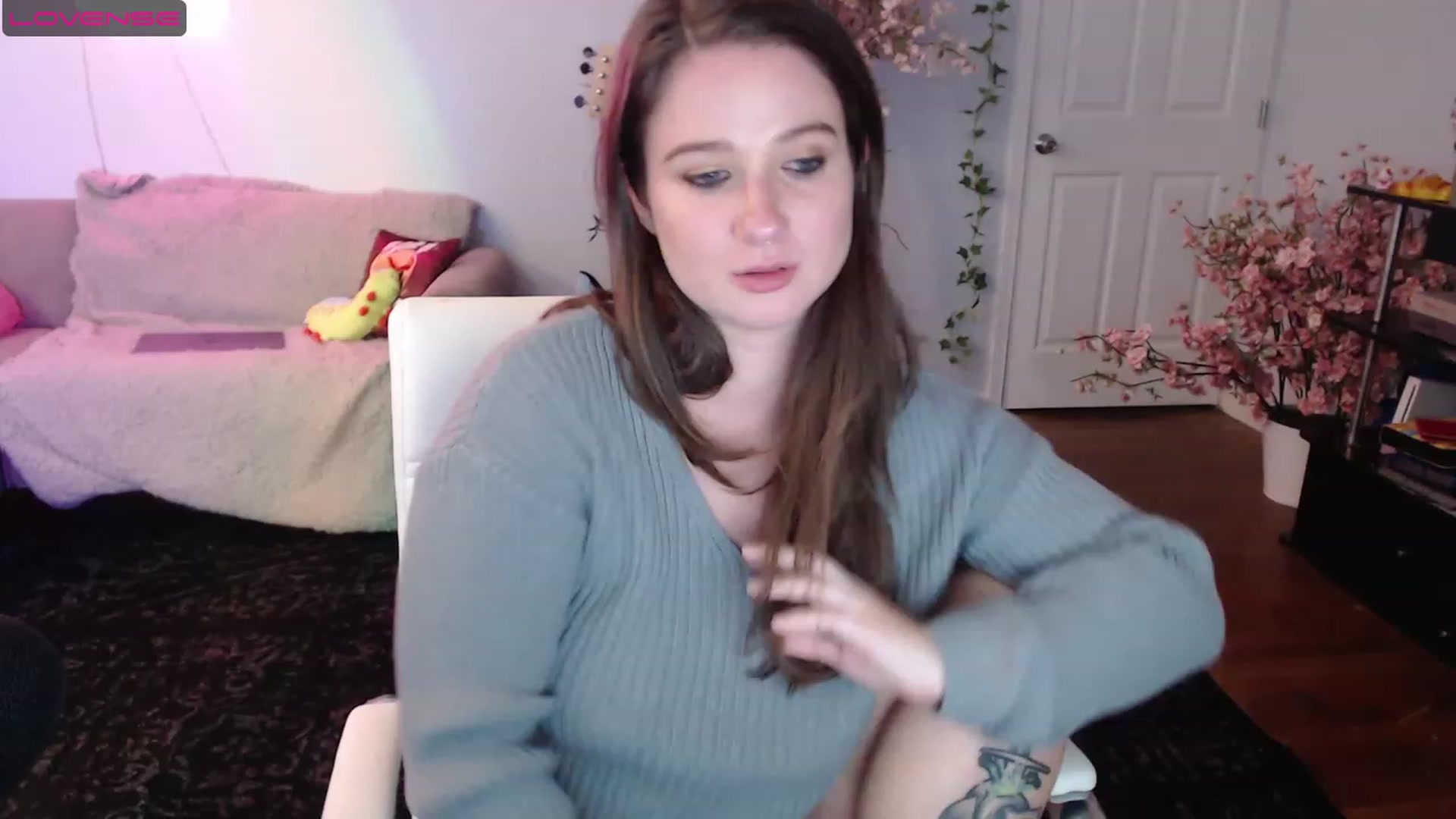 Gallery image thumbnail from Jane_Fern's myfreecams stream on, 08/10/2023, 04:29 image 7 of 20