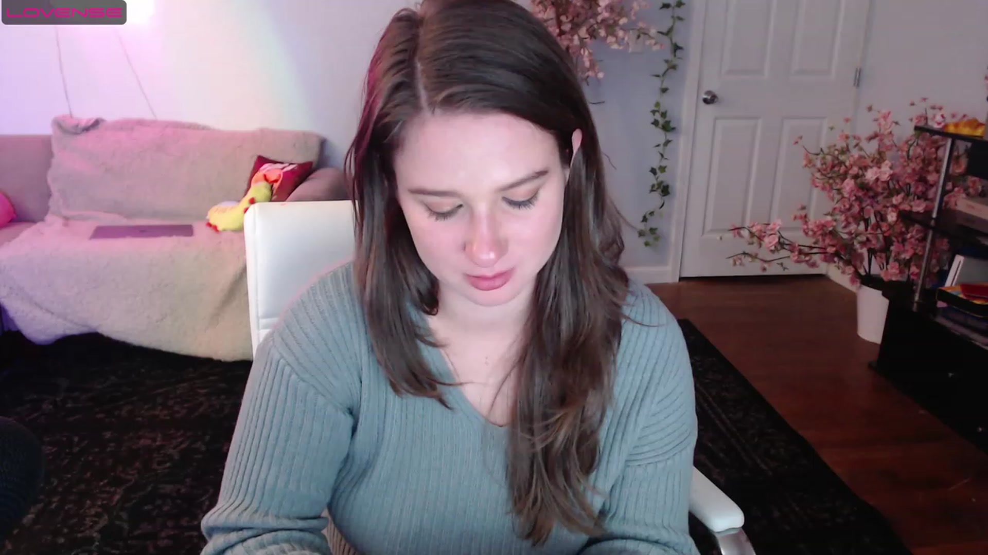 Gallery image thumbnail from Jane_Fern's myfreecams stream on, 08/10/2023, 04:29 image 6 of 20