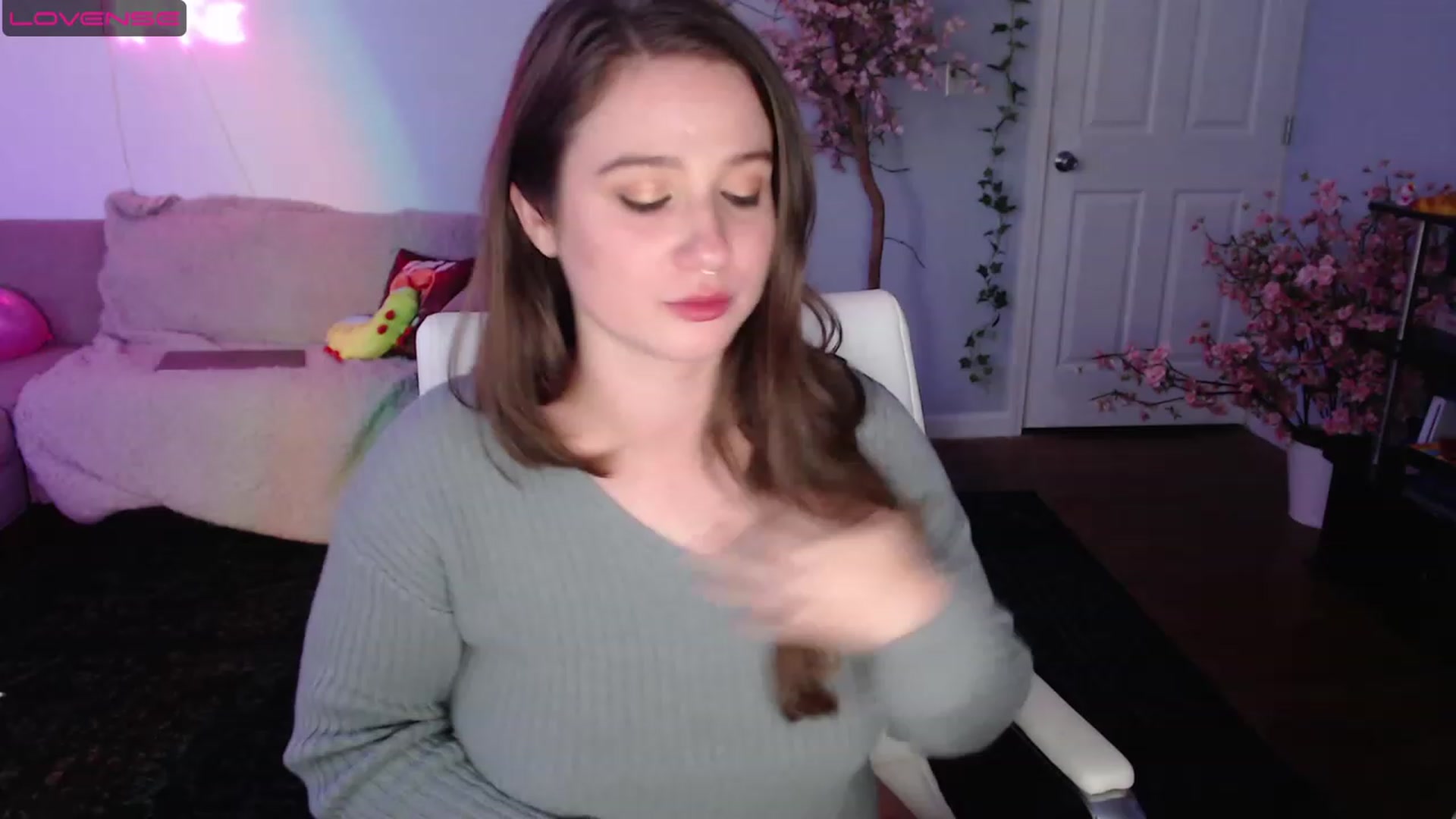 Gallery image thumbnail from Jane_Fern's myfreecams stream on, 08/10/2023, 04:29 image 17 of 20