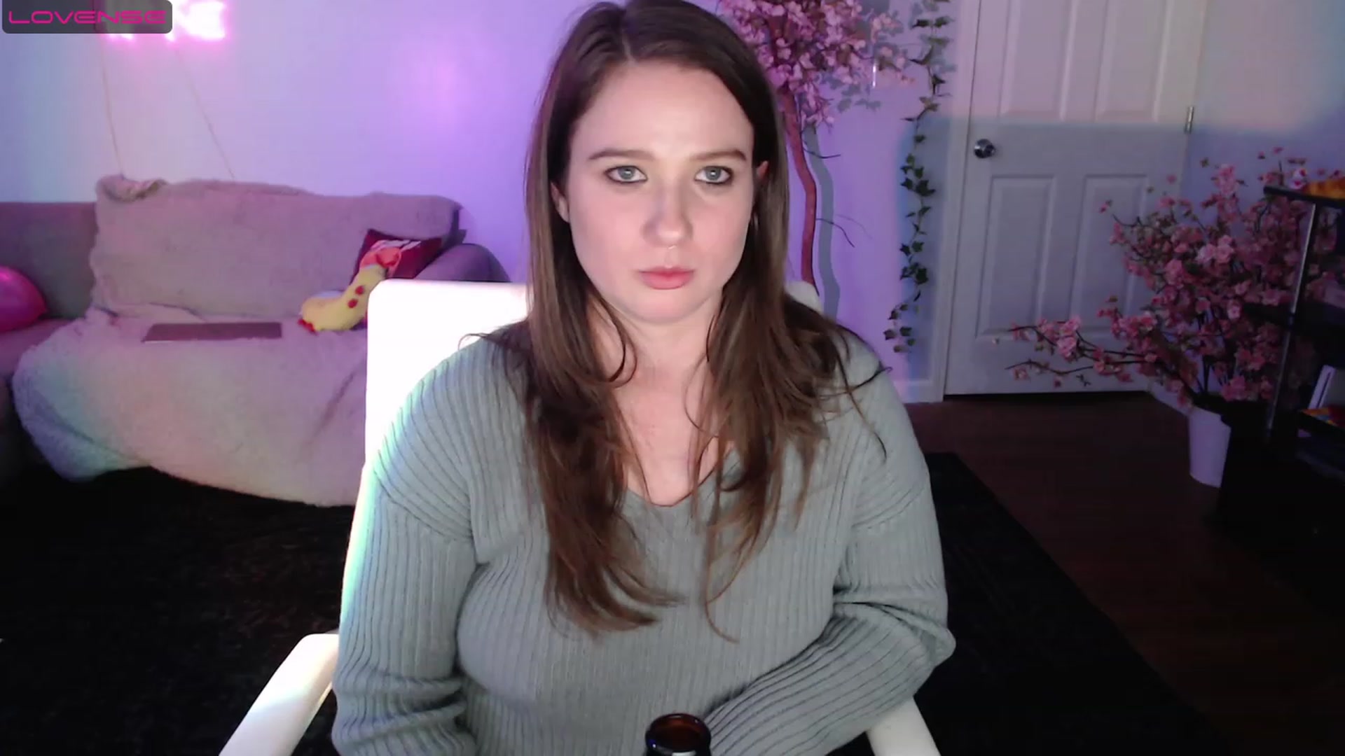 Gallery image thumbnail from Jane_Fern's myfreecams stream on, 08/10/2023, 06:36 image 4 of 20