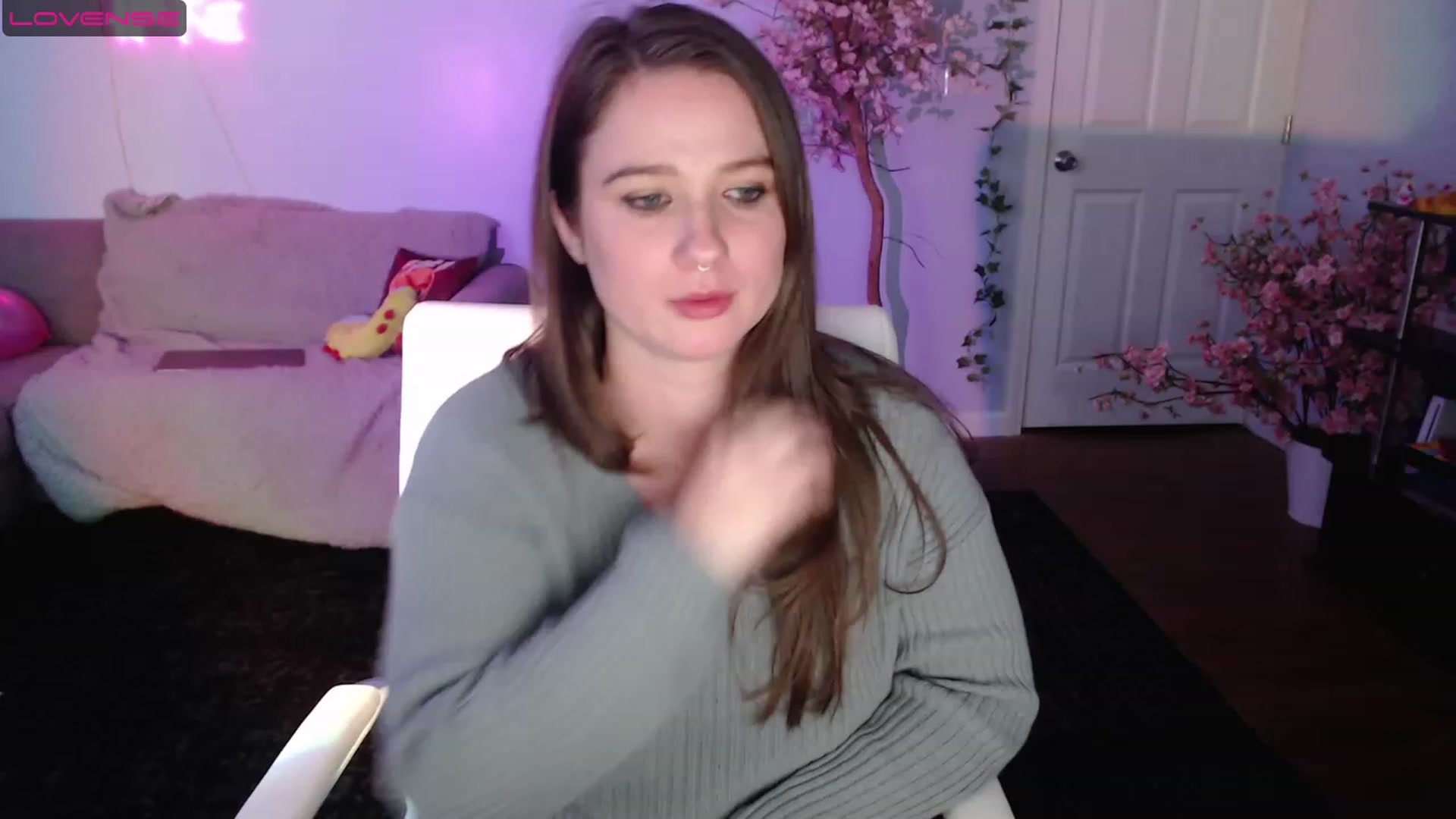 Gallery image thumbnail from Jane_Fern's myfreecams stream on, 08/10/2023, 06:36 image 6 of 20