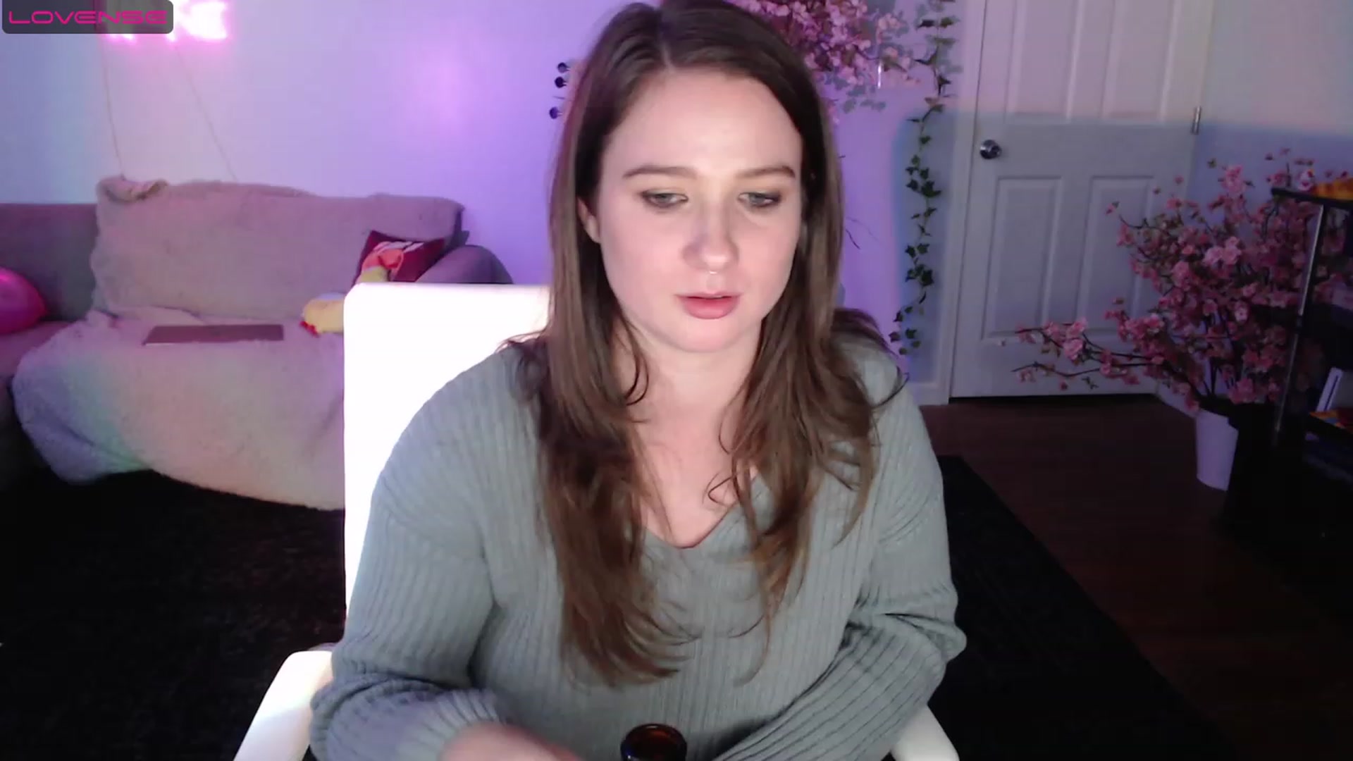 Gallery image thumbnail from Jane_Fern's myfreecams stream on, 08/10/2023, 06:36 image 3 of 20