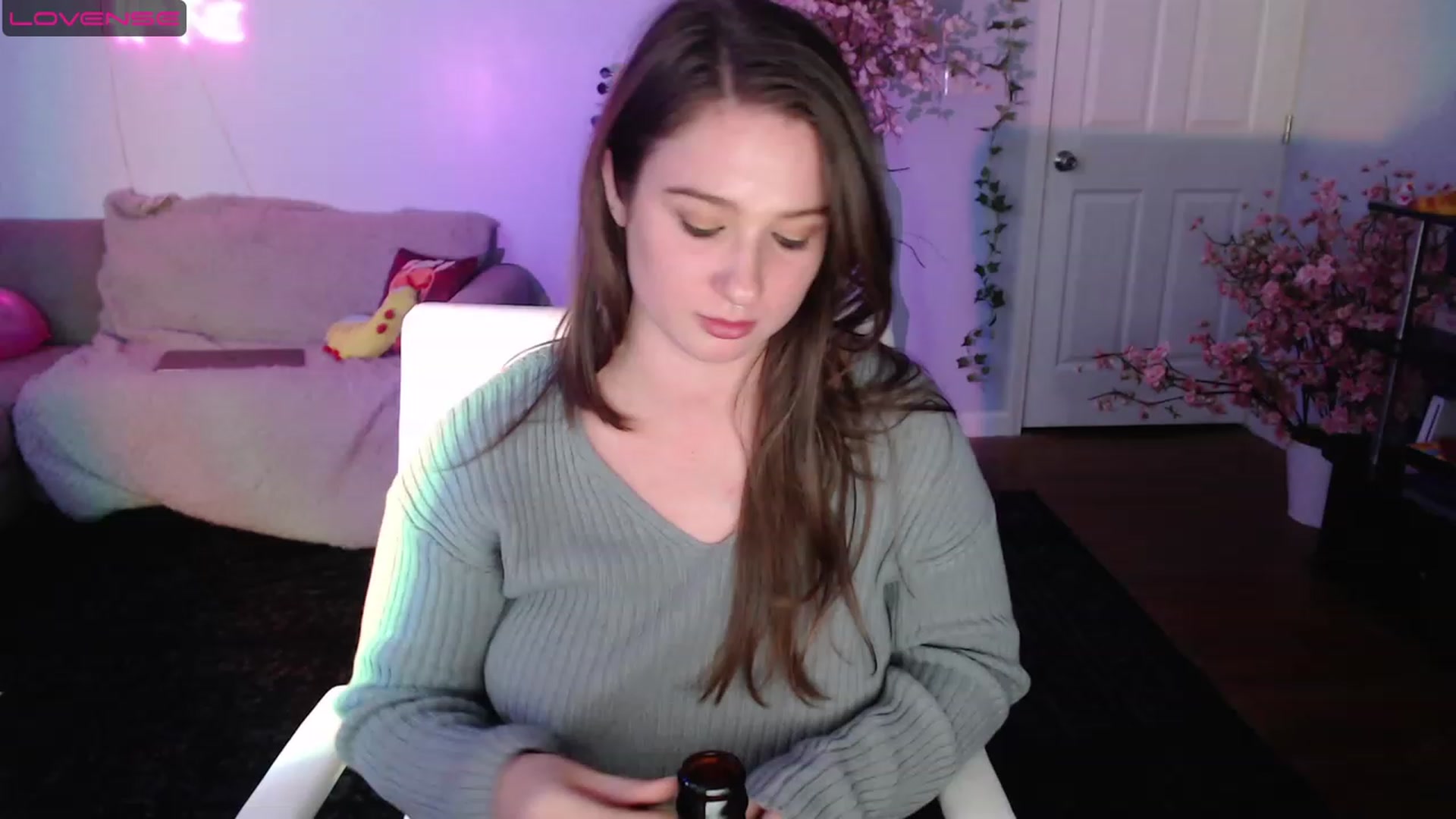 Gallery image thumbnail from Jane_Fern's myfreecams stream on, 08/10/2023, 06:36 image 5 of 20