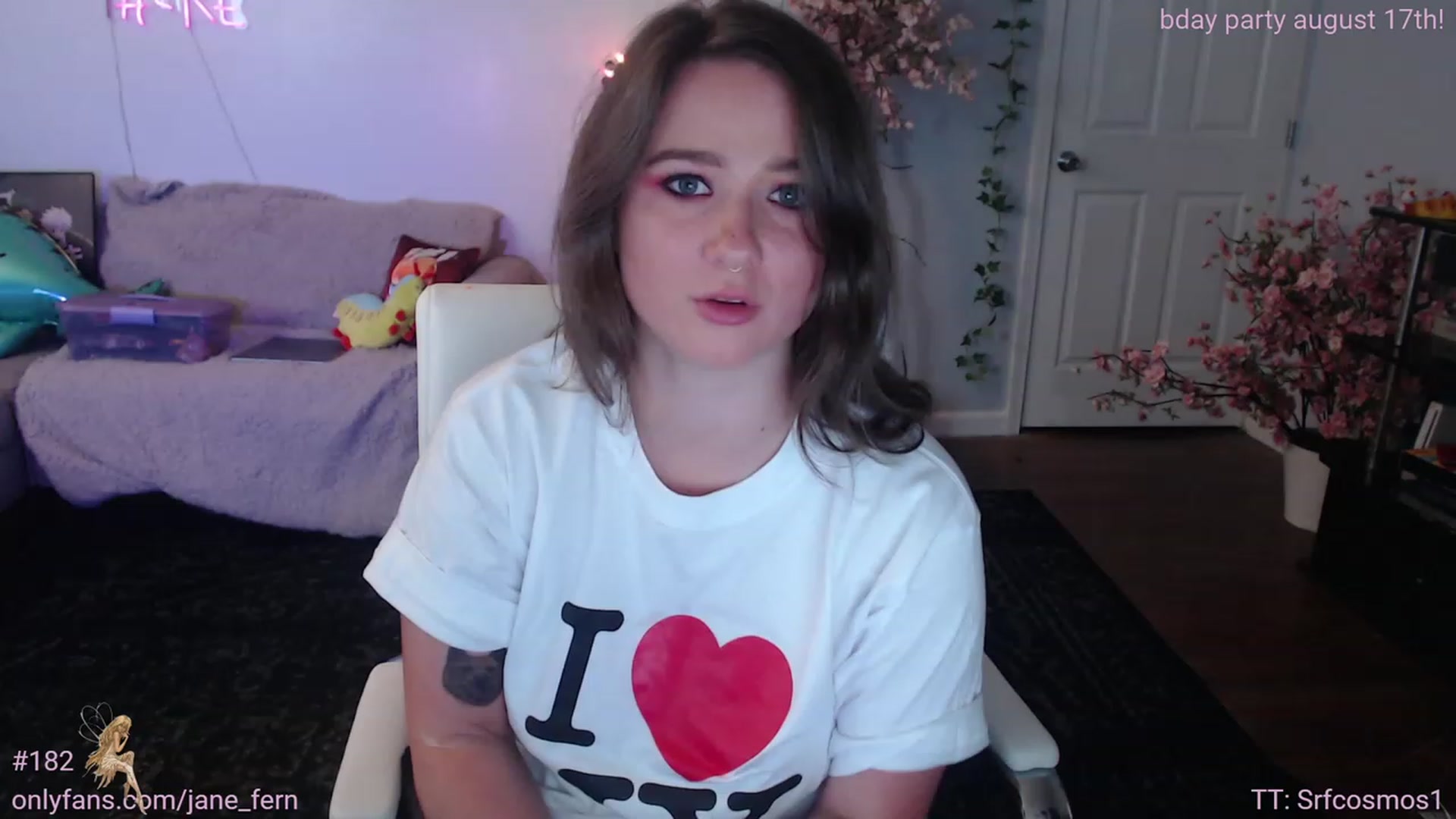 Gallery image thumbnail from Jane_Fern's myfreecams stream on, 08/17/2023, 03:17 image 8 of 20