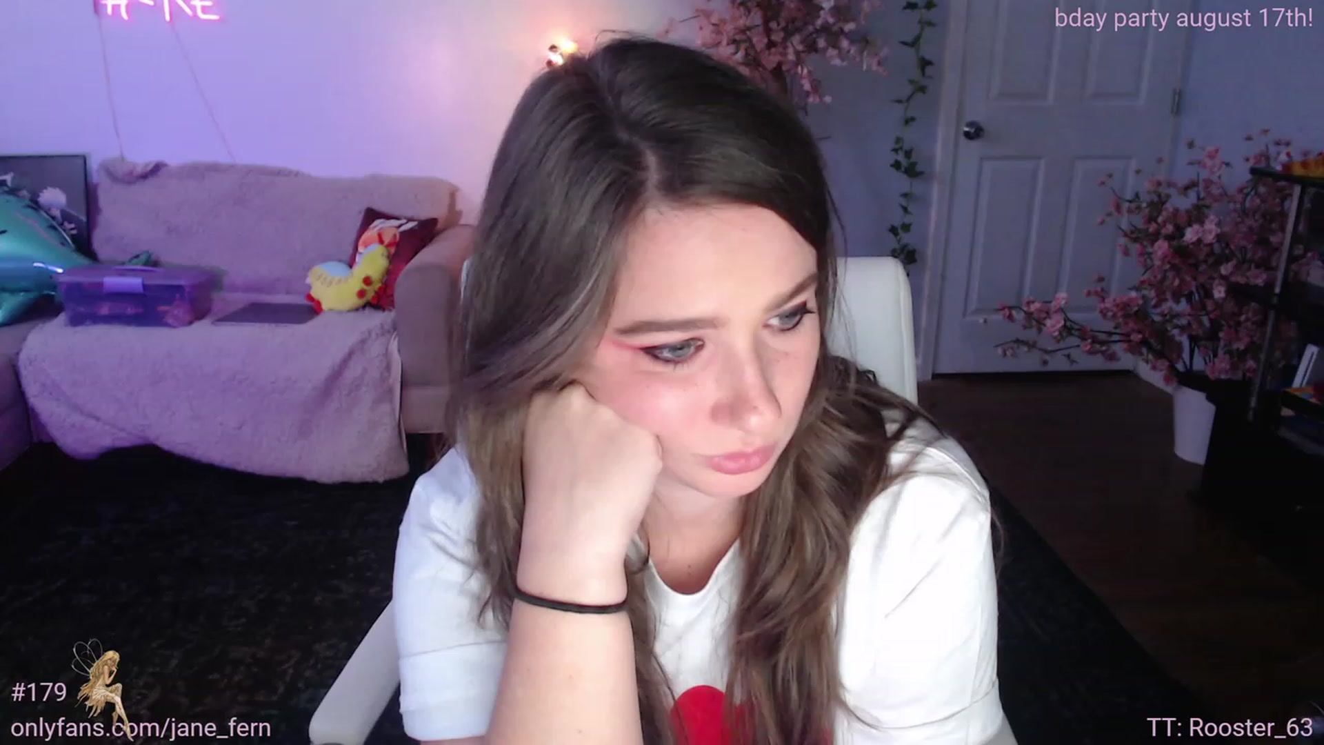 Gallery image thumbnail from Jane_Fern's myfreecams stream on, 08/17/2023, 03:17 image 19 of 20