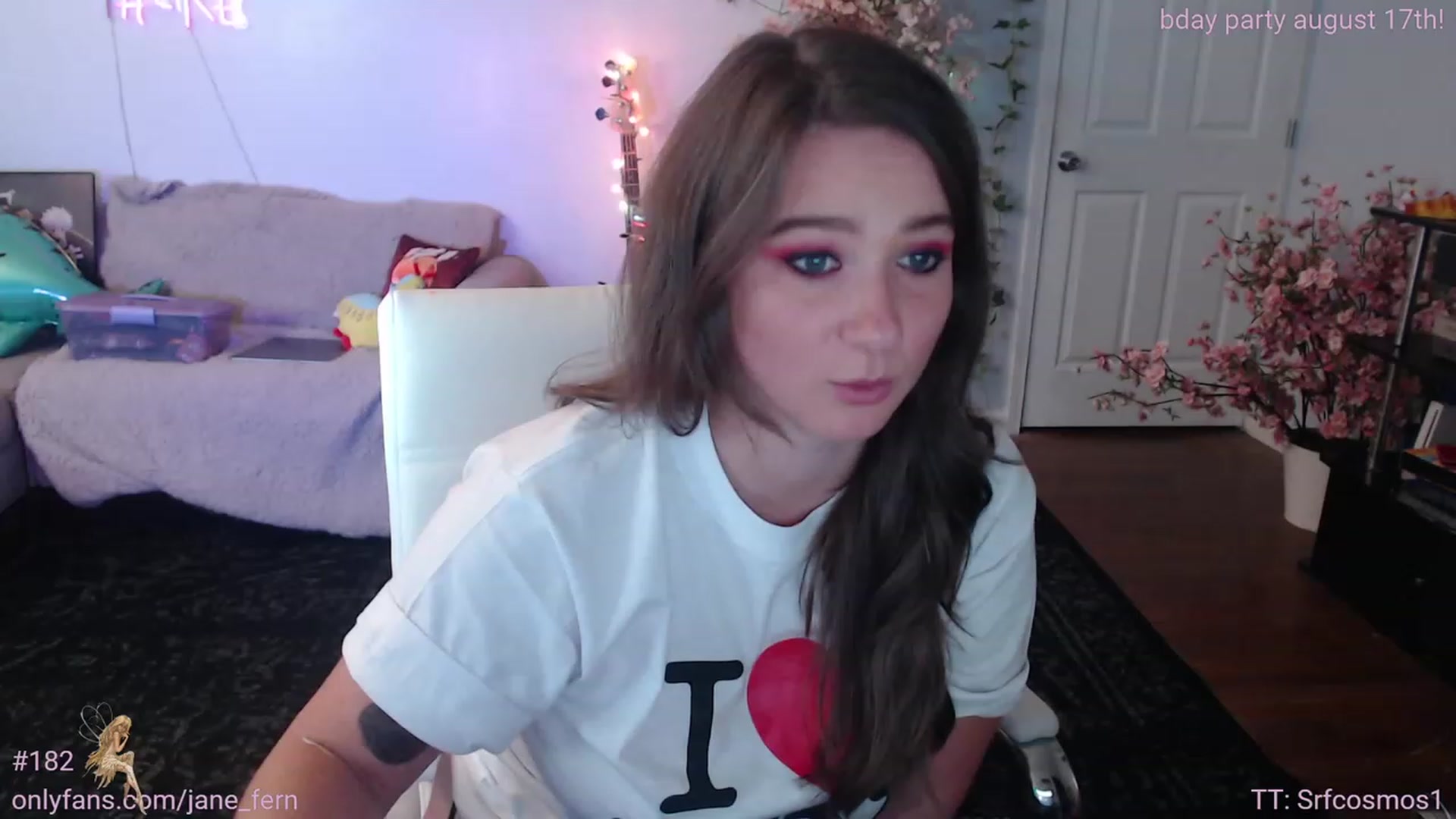 Gallery image thumbnail from Jane_Fern's myfreecams stream on, 08/17/2023, 03:17 image 6 of 20