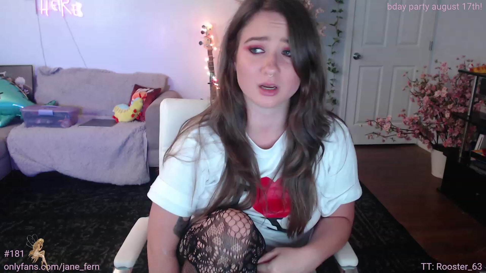 Gallery image thumbnail from Jane_Fern's myfreecams stream on, 08/17/2023, 03:17 image 12 of 20