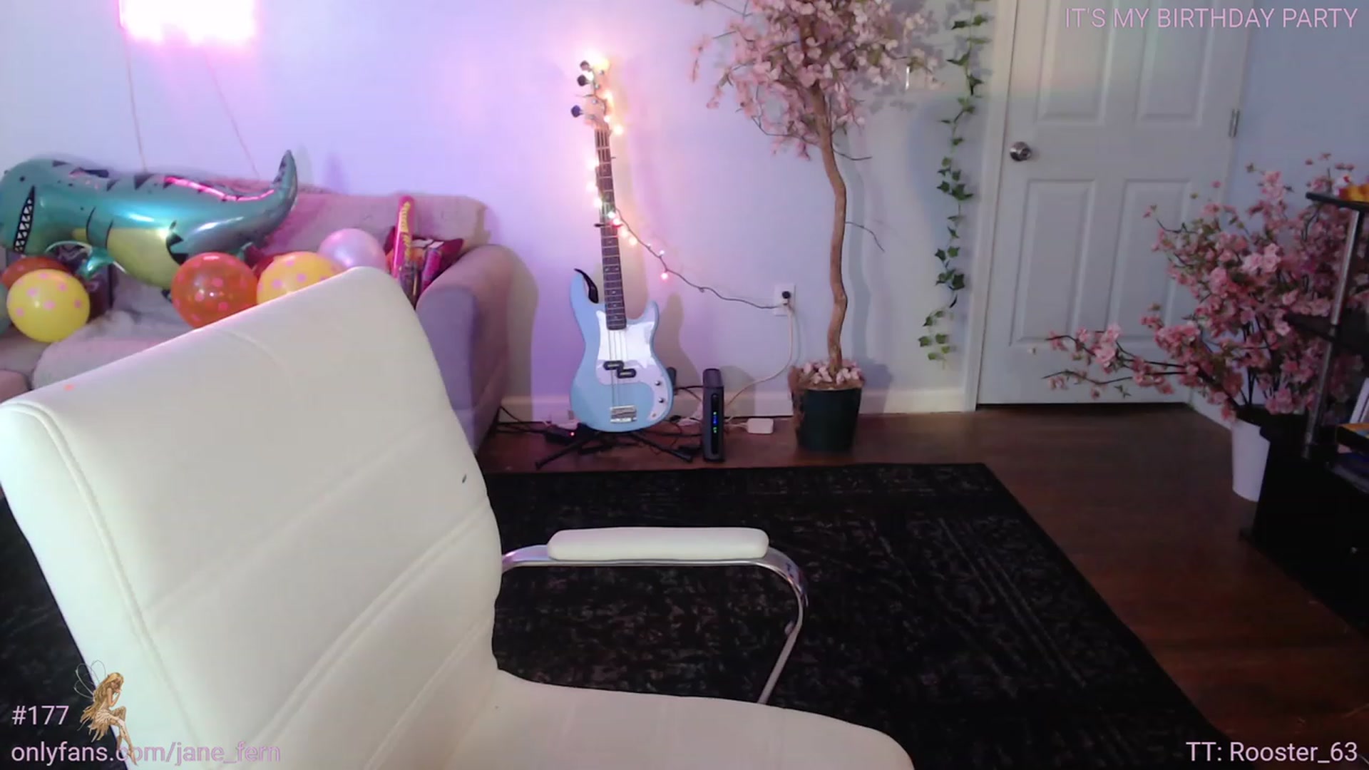 Gallery image thumbnail from Jane_Fern's myfreecams stream on, 08/18/2023, 05:04 image 4 of 20
