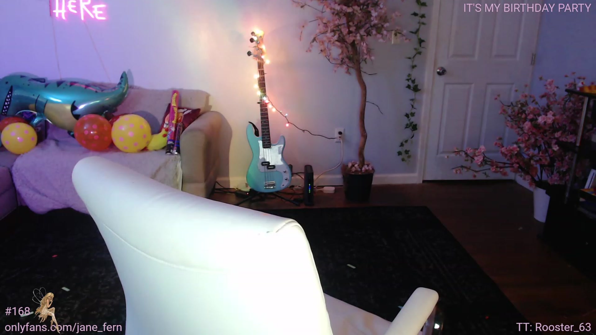 Gallery image thumbnail from Jane_Fern's myfreecams stream on, 08/18/2023, 06:55 image 2 of 20