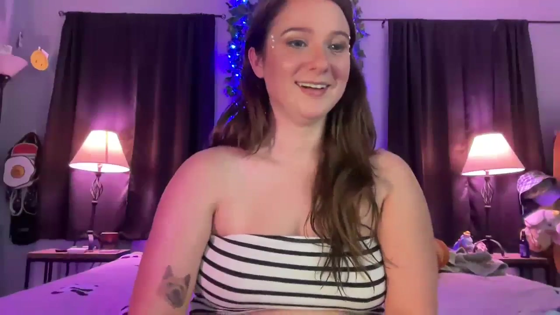 Gallery image thumbnail from Jane_Fern's myfreecams stream on, 08/24/2023, 05:08 image 18 of 20