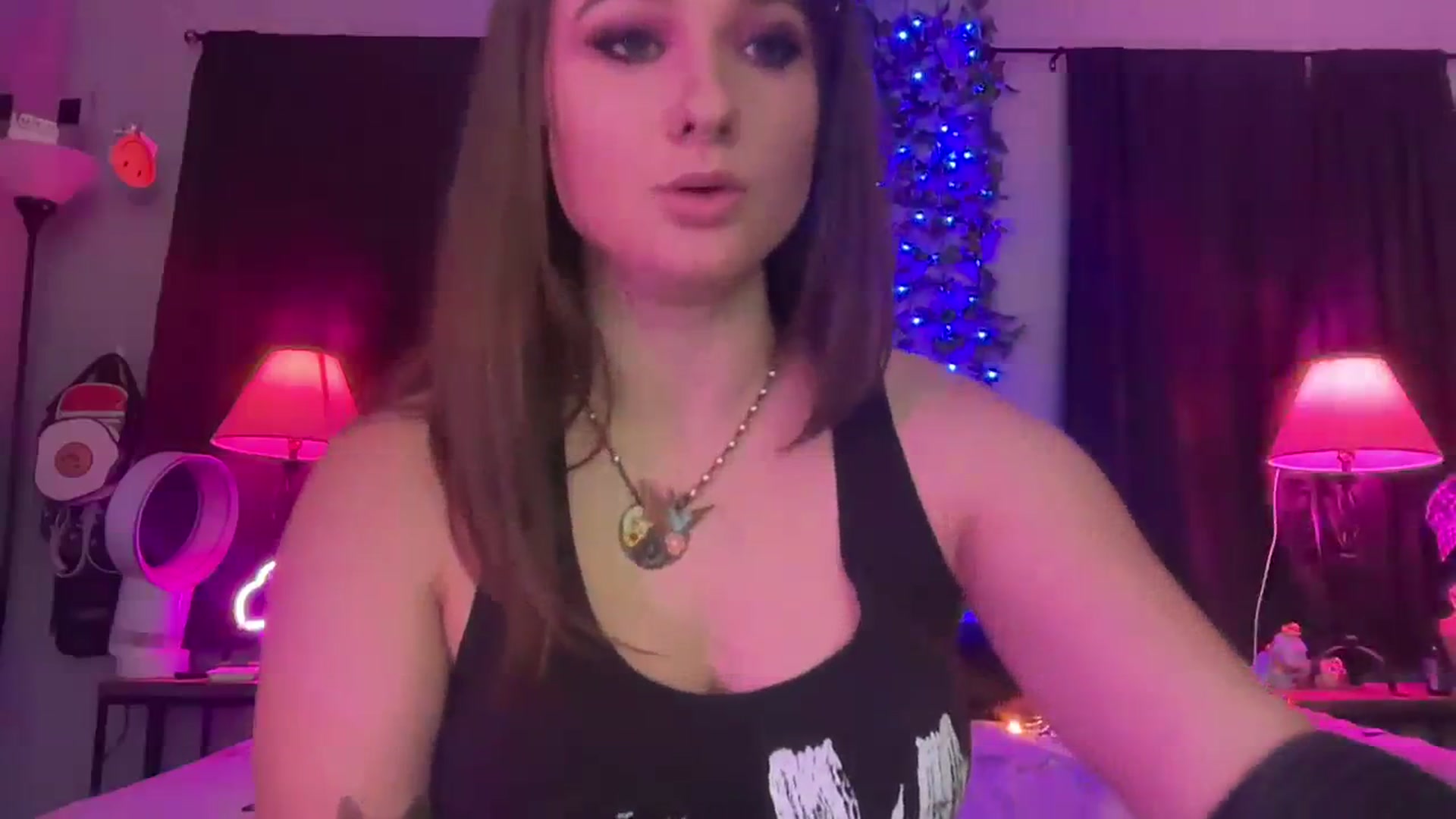 Gallery image thumbnail from Jane_Fern's myfreecams stream on, 08/26/2023, 02:22 image 10 of 20