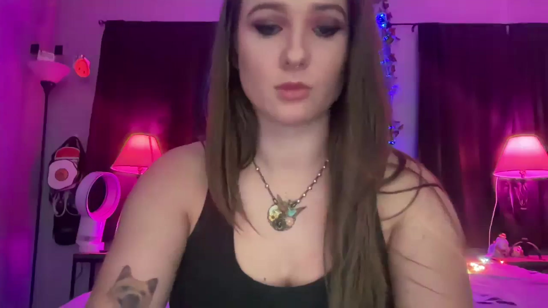Gallery image thumbnail from Jane_Fern's myfreecams stream on, 08/26/2023, 03:06 image 14 of 20