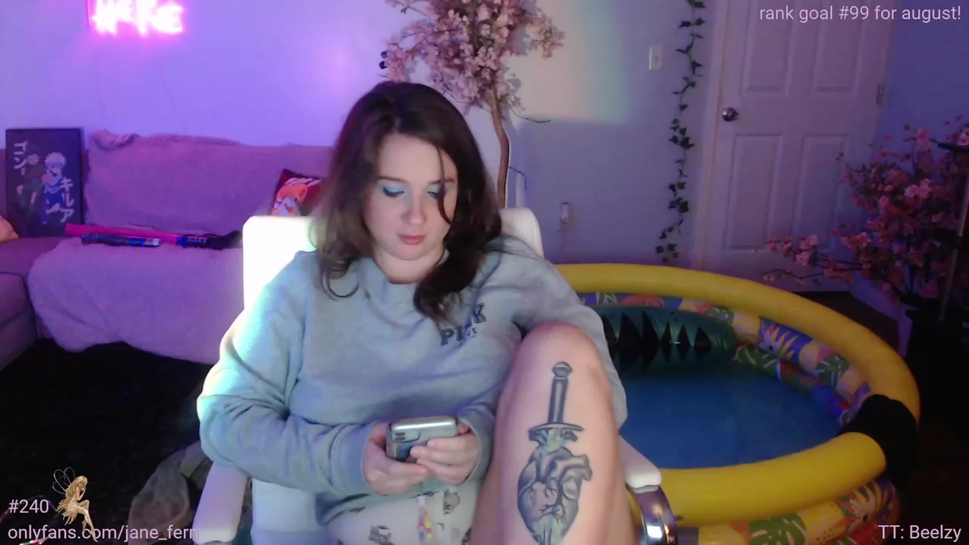 Gallery image thumbnail from Jane_Fern's myfreecams stream on, 09/01/2023, 07:16 image 6 of 20