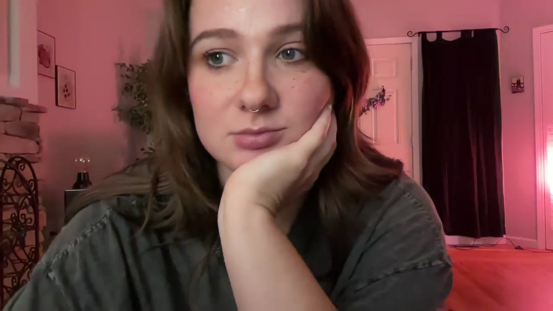 Gallery image thumbnail from Jane_Fern's myfreecams stream on, 09/15/2023, 03:51 image 12 of 20