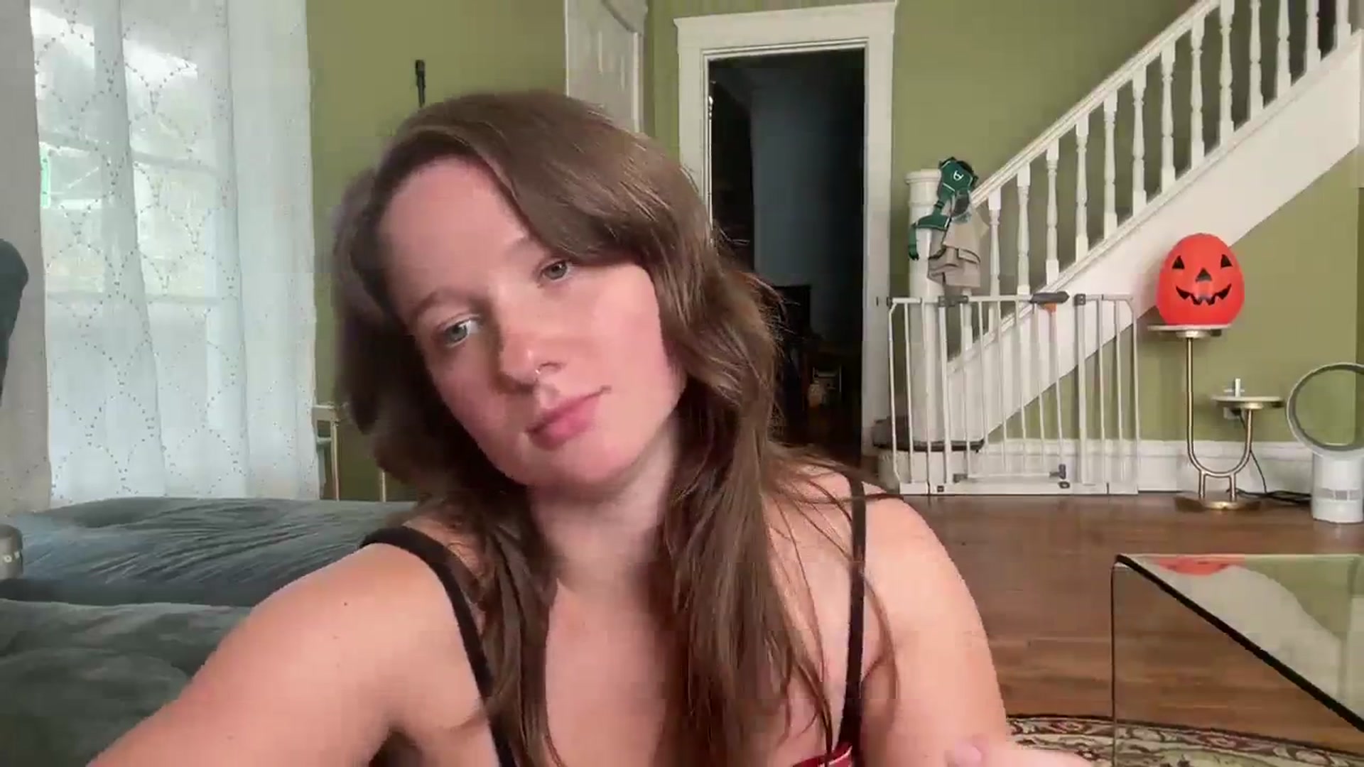 Gallery image thumbnail from Jane_Fern's myfreecams stream on, 10/03/2023, 18:32 image 9 of 20
